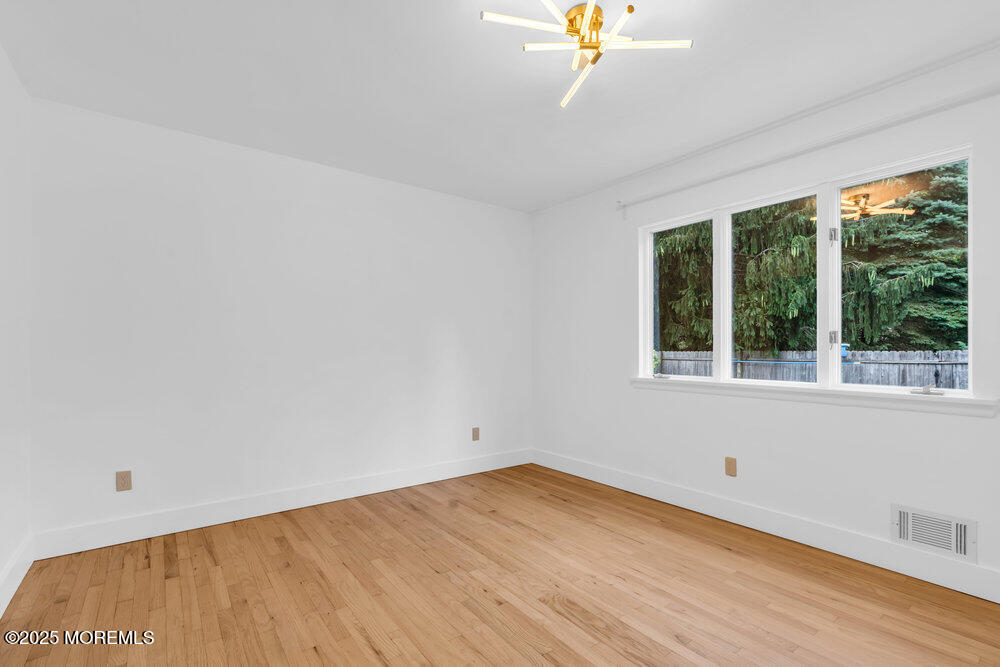 16 Redfern Road, Eatontown, NJ, 07724 image 32