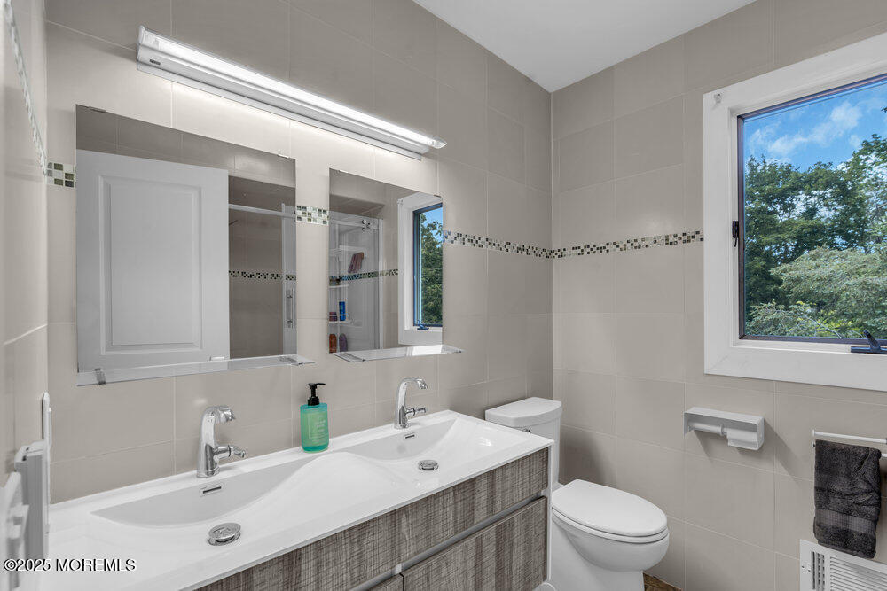 16 Redfern Road, Eatontown, NJ, 07724 image 33