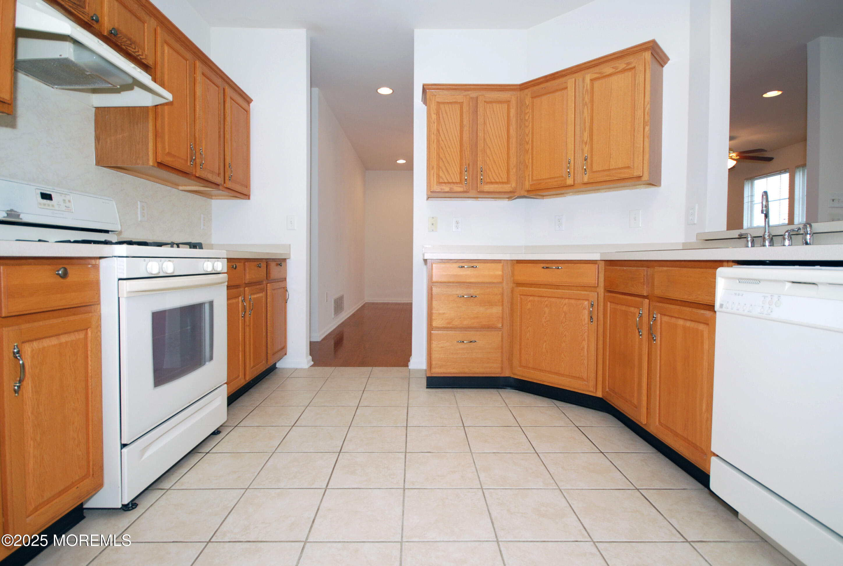 66 Minuteman Circle, Allentown, NJ, 08501 image 13