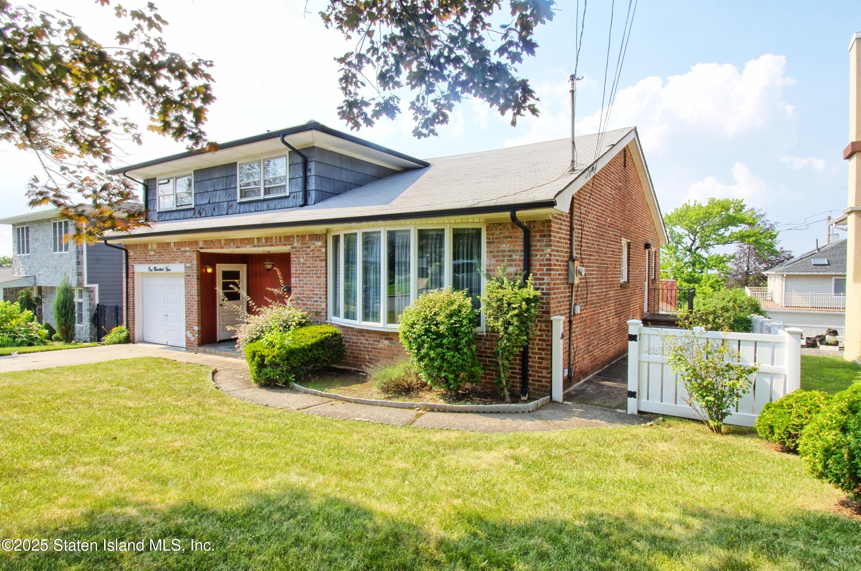 105 Marshall Avenue Image 3