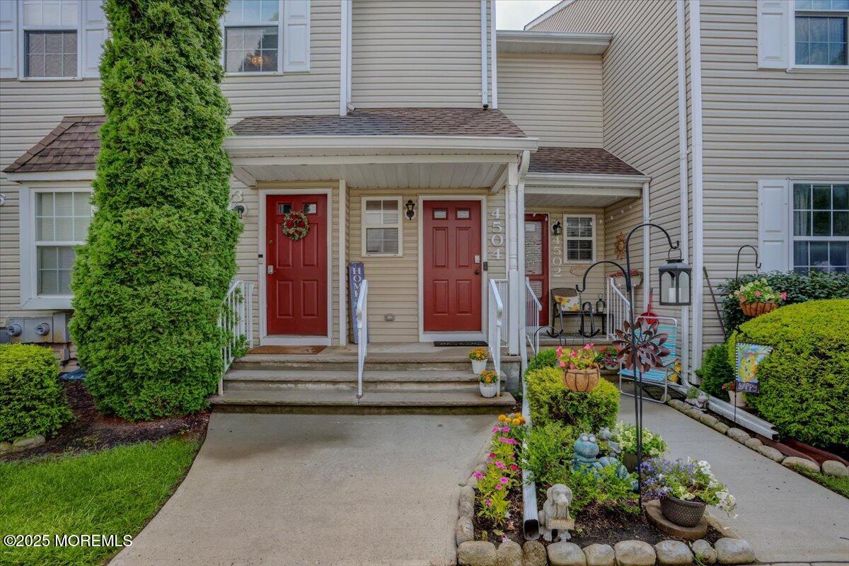 4504 Pepperidge Court Image 3