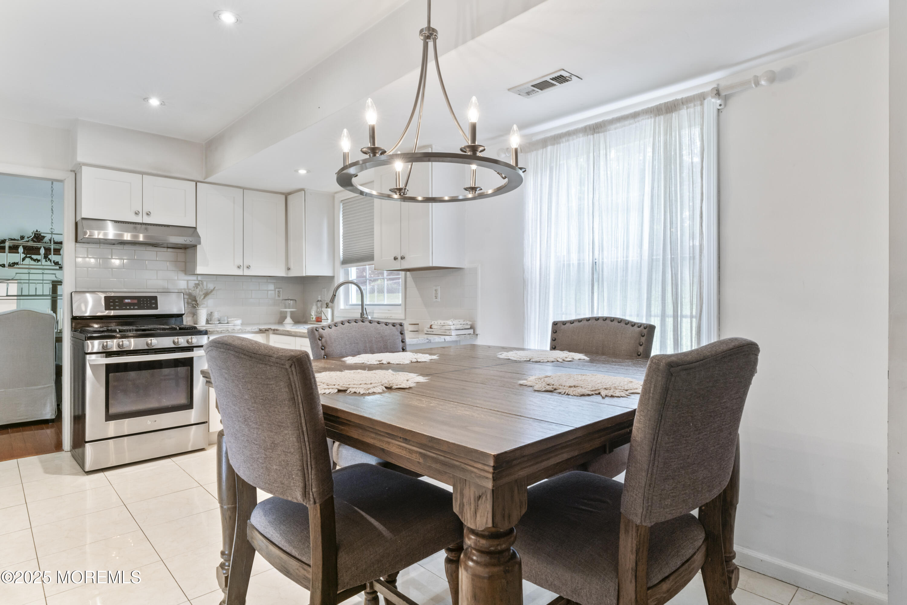 25 Constitution Court, Manalapan, NJ, 07726 image 16