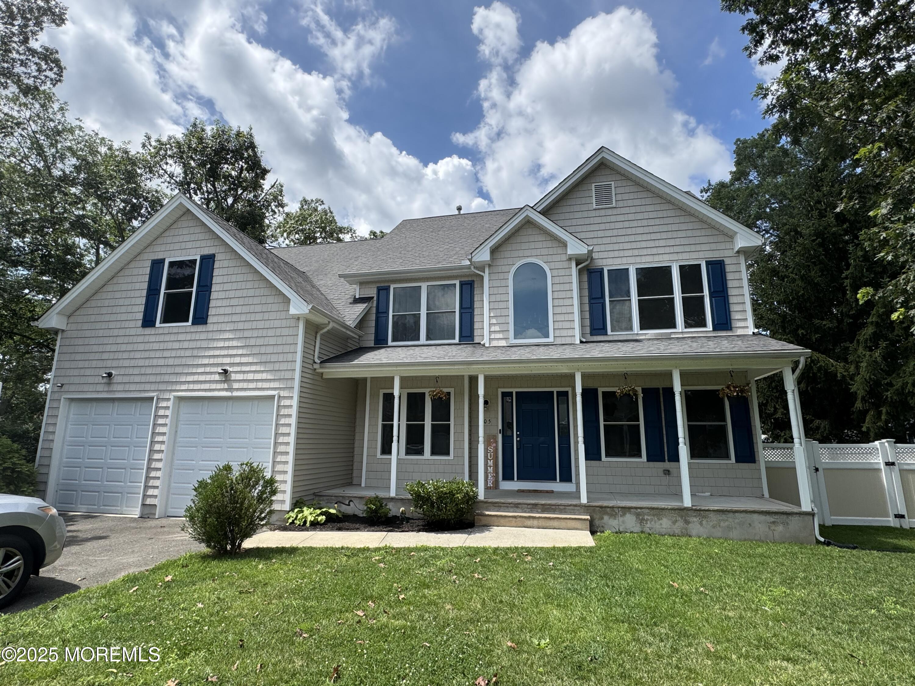 605 Windsor Street Image 2