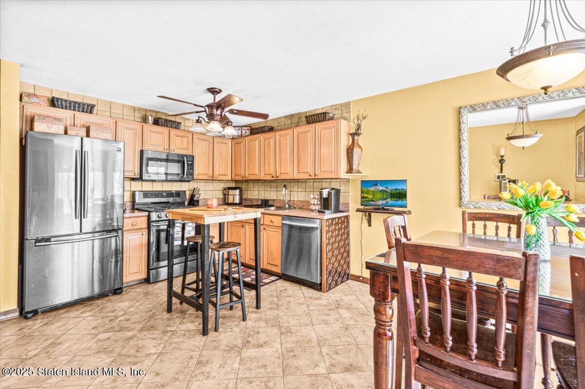129 Wirt Avenue, Staten Island, NY, 10309 image 6