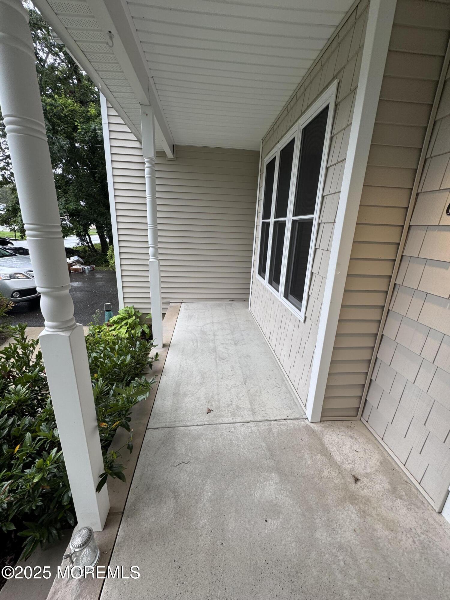 605 Windsor Street Image 4