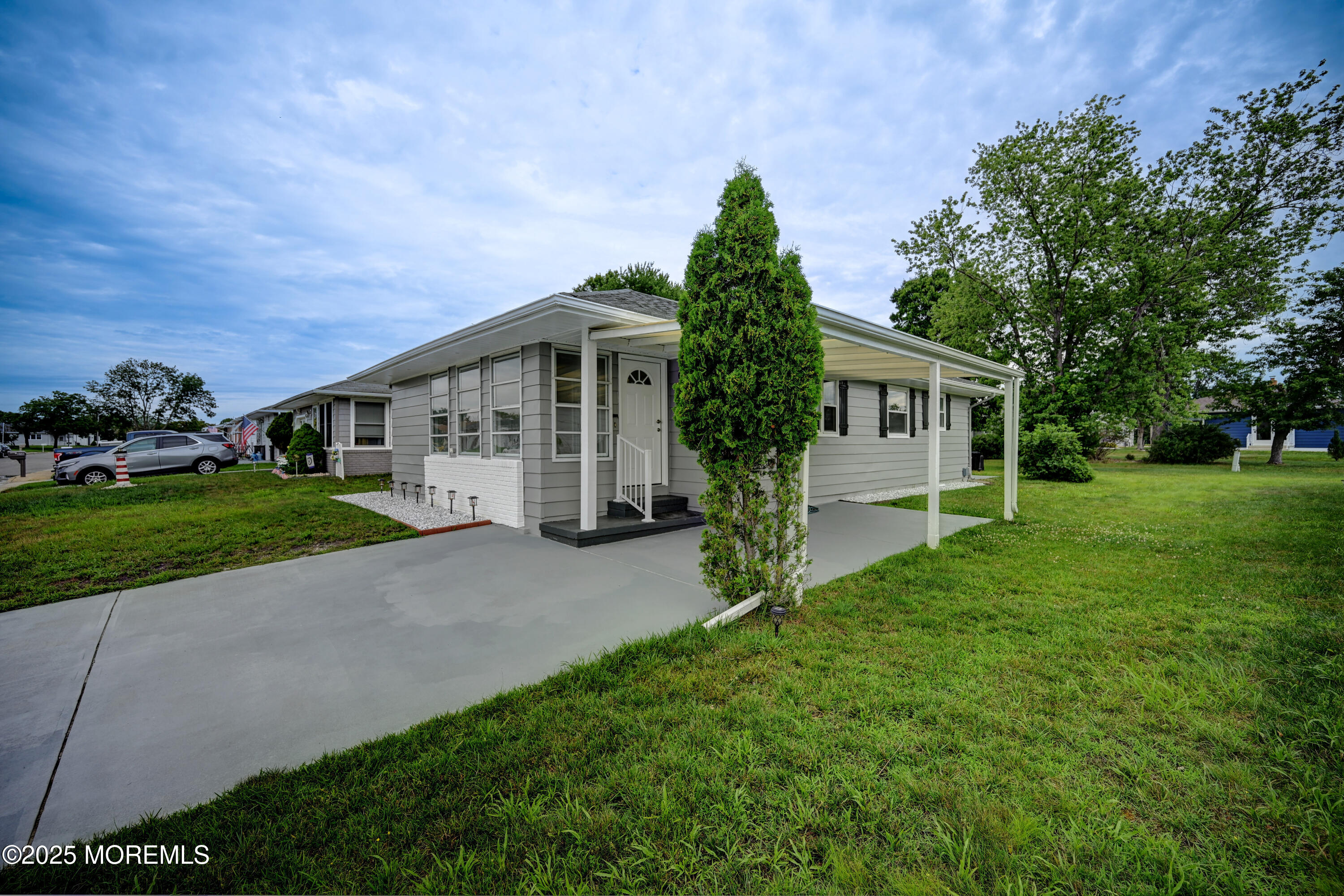 234 Charlotteville Drive Image 2