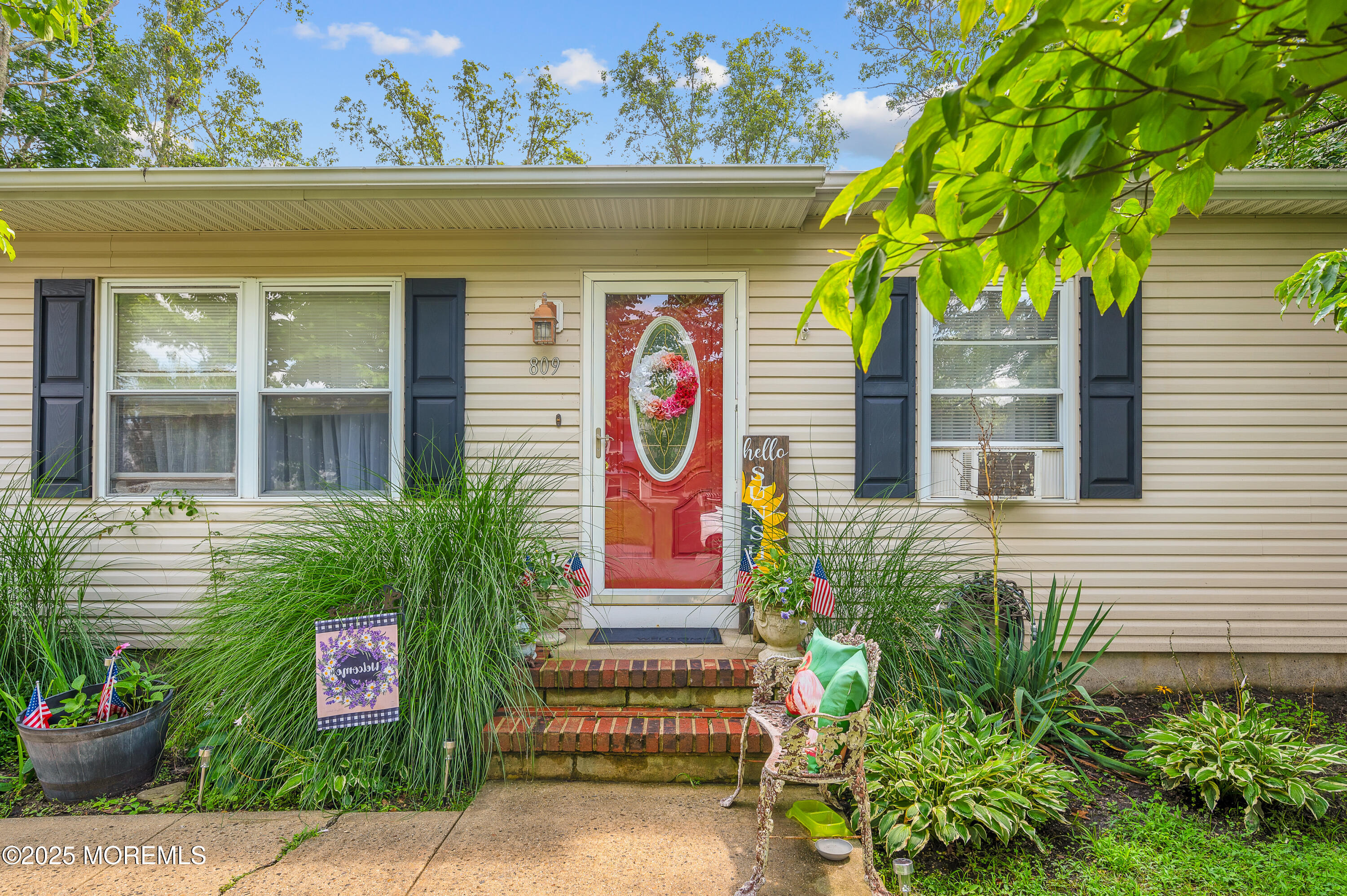 809 Clifton Street Image 2