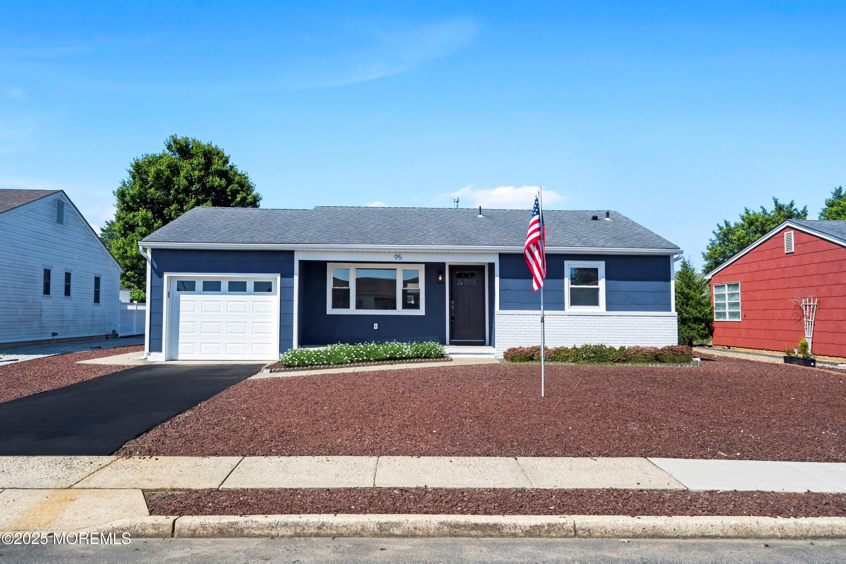 95 Carlisle Road, Toms River, NJ, 08757