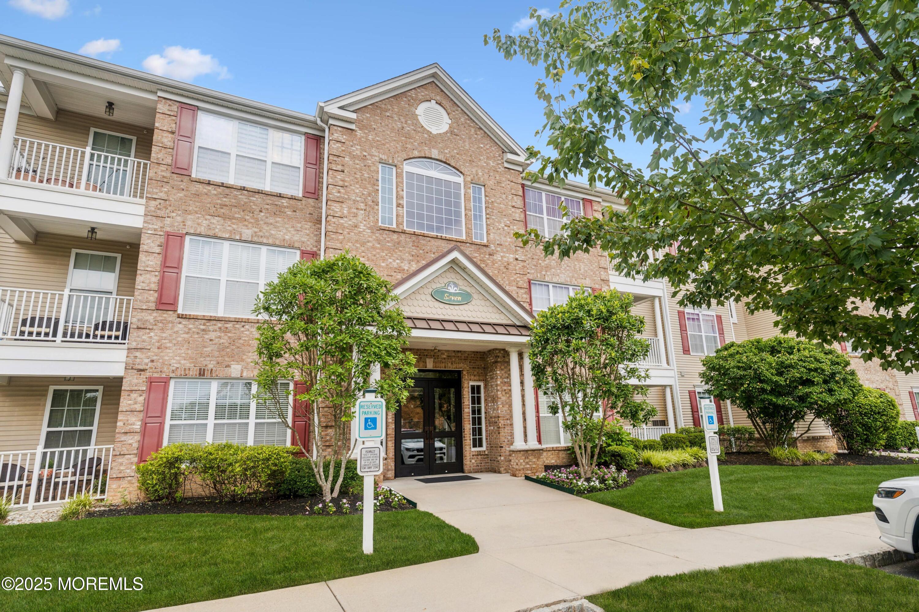 719 Amy Court 719 Image 2