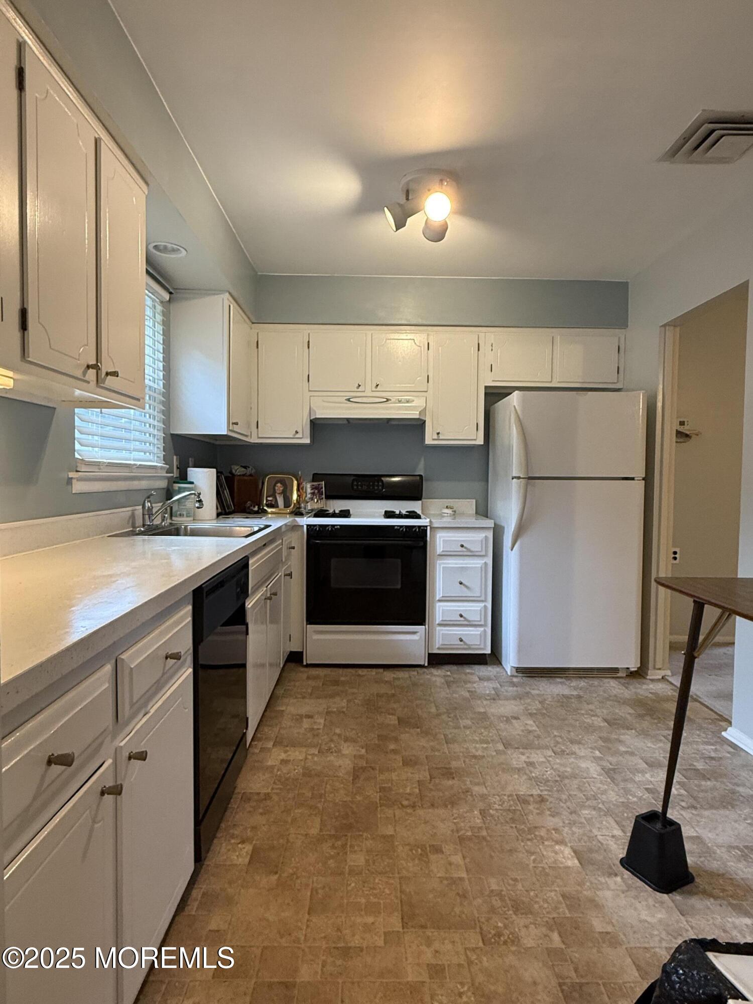 94 Clay Circle, Brick, NJ, 08724 image 10