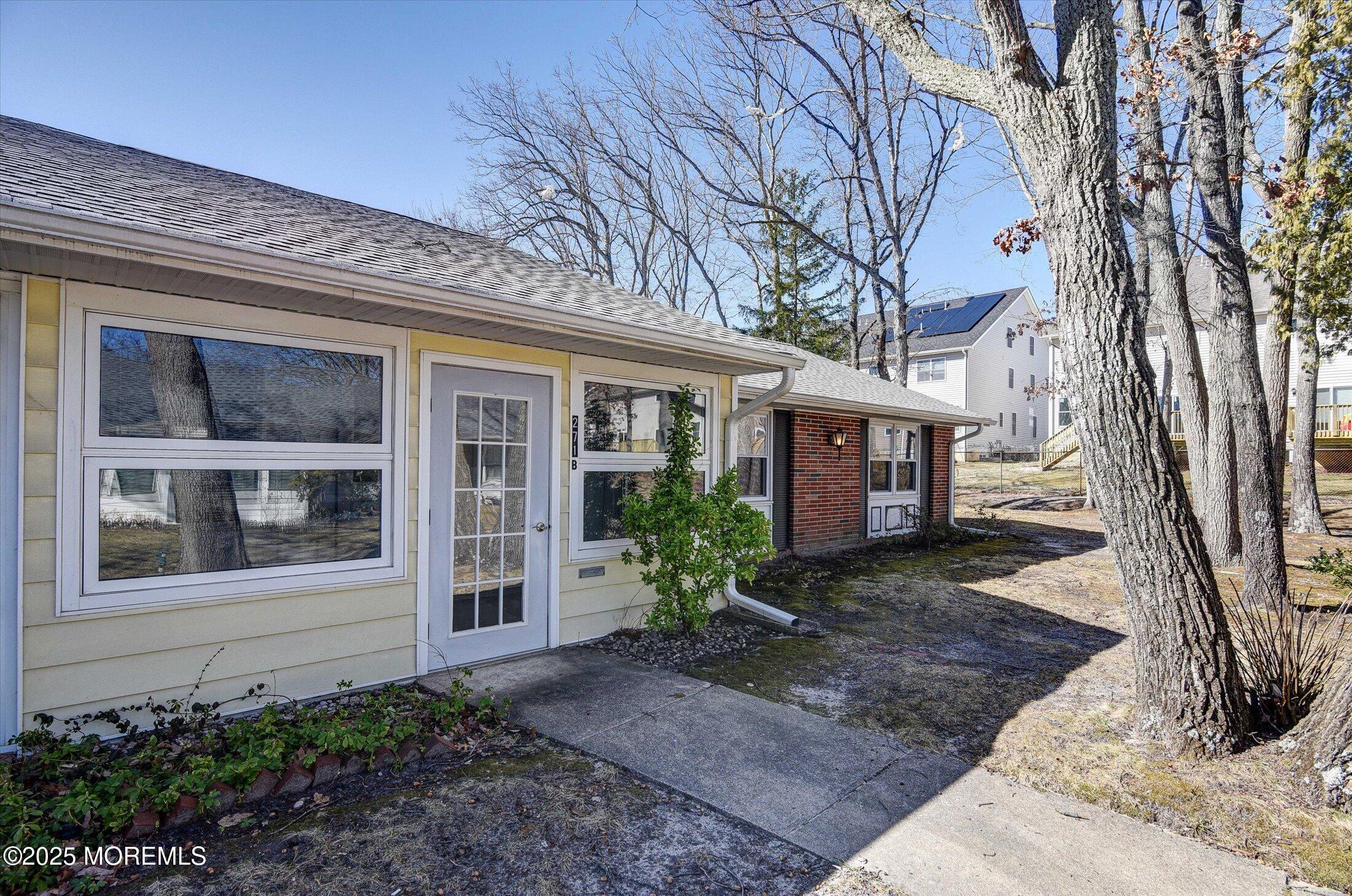 271B Kingston Court, Lakewood, NJ, 08701
