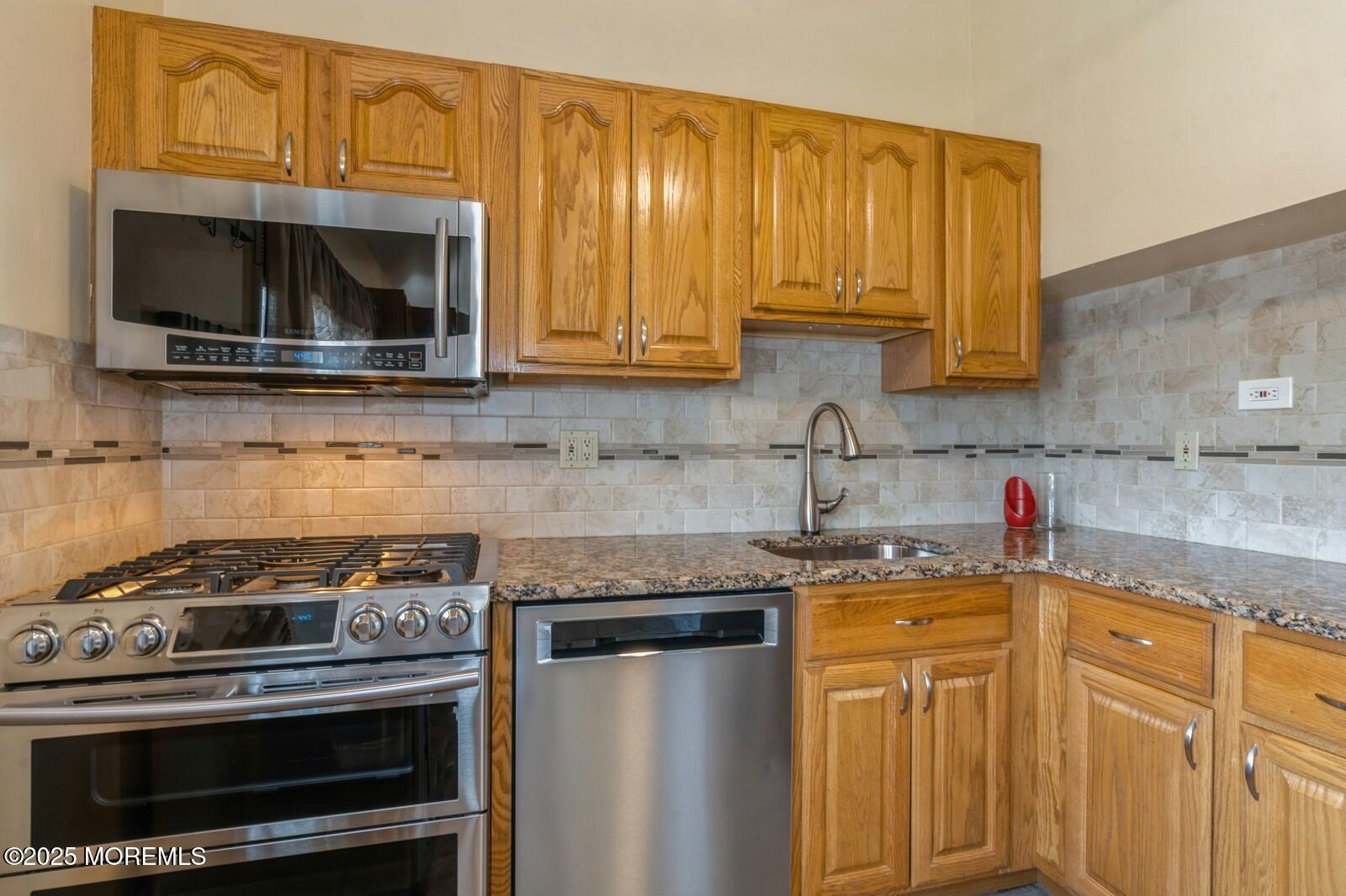 21 Heckleman Street, Union Beach, NJ, 07735 image 6