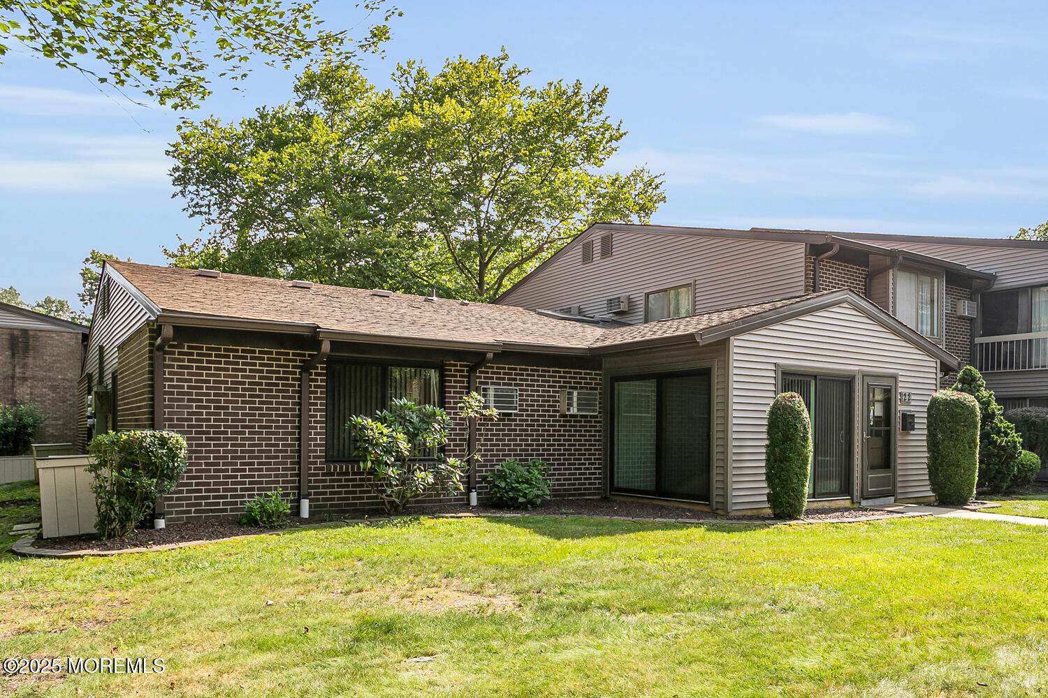 22 Lexington Court Image 2