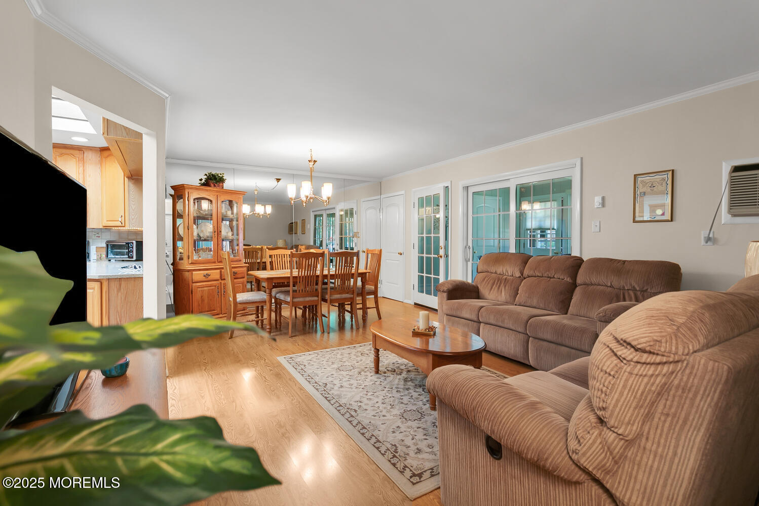 22 Lexington Court Image 4