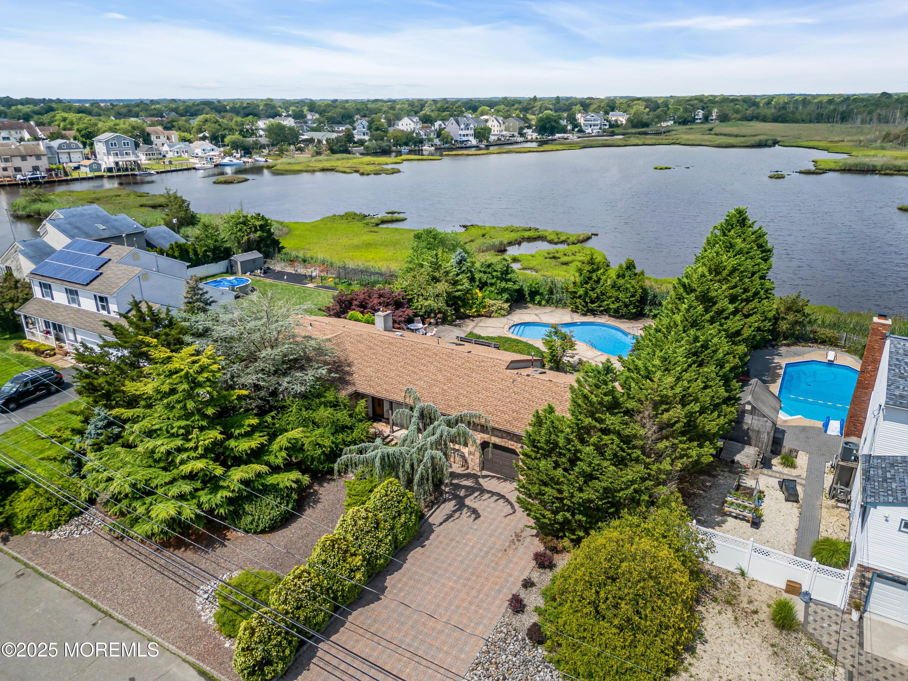 62 Sunrise Boulevard Image 3