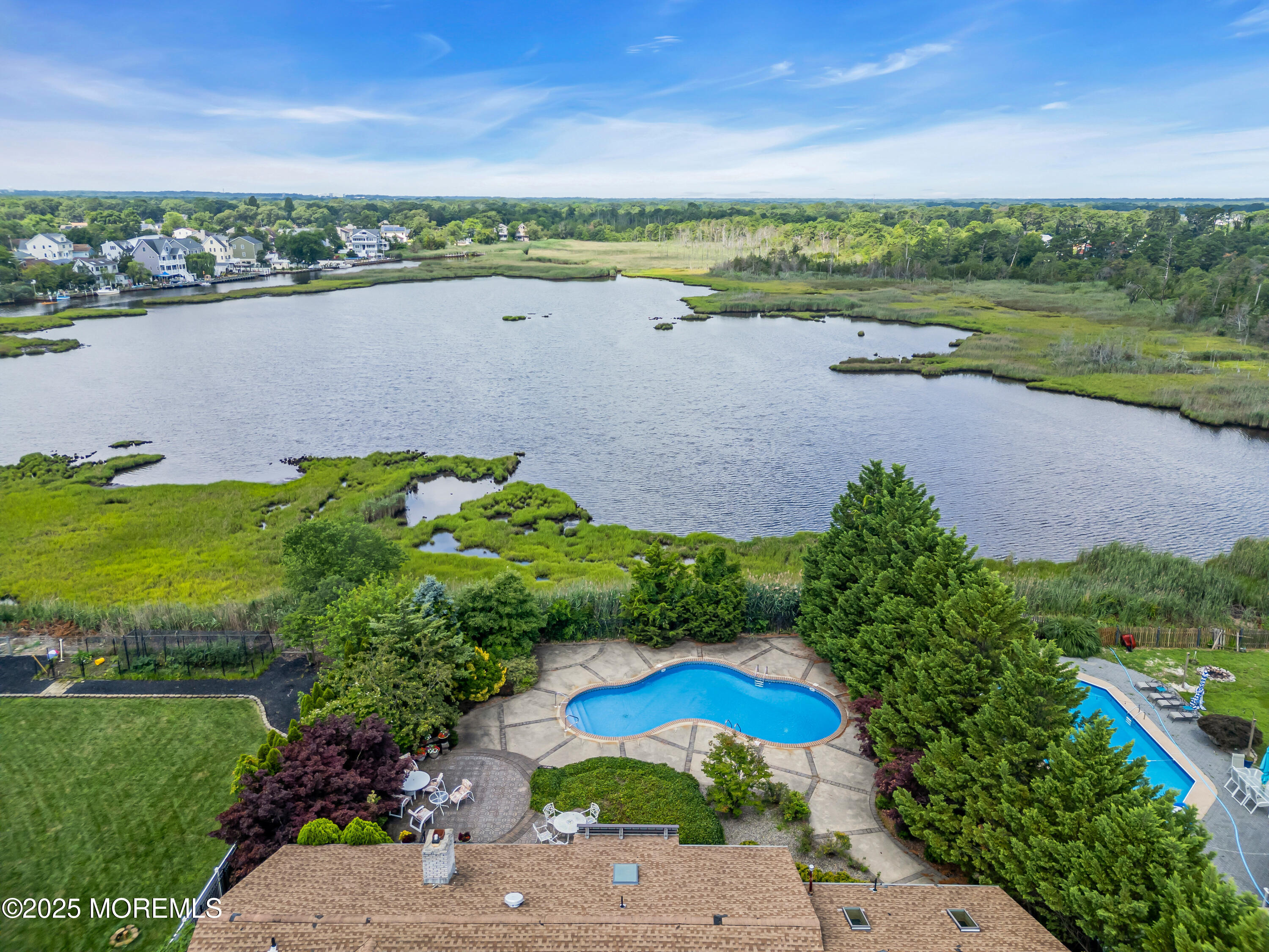62 Sunrise Boulevard Image 4