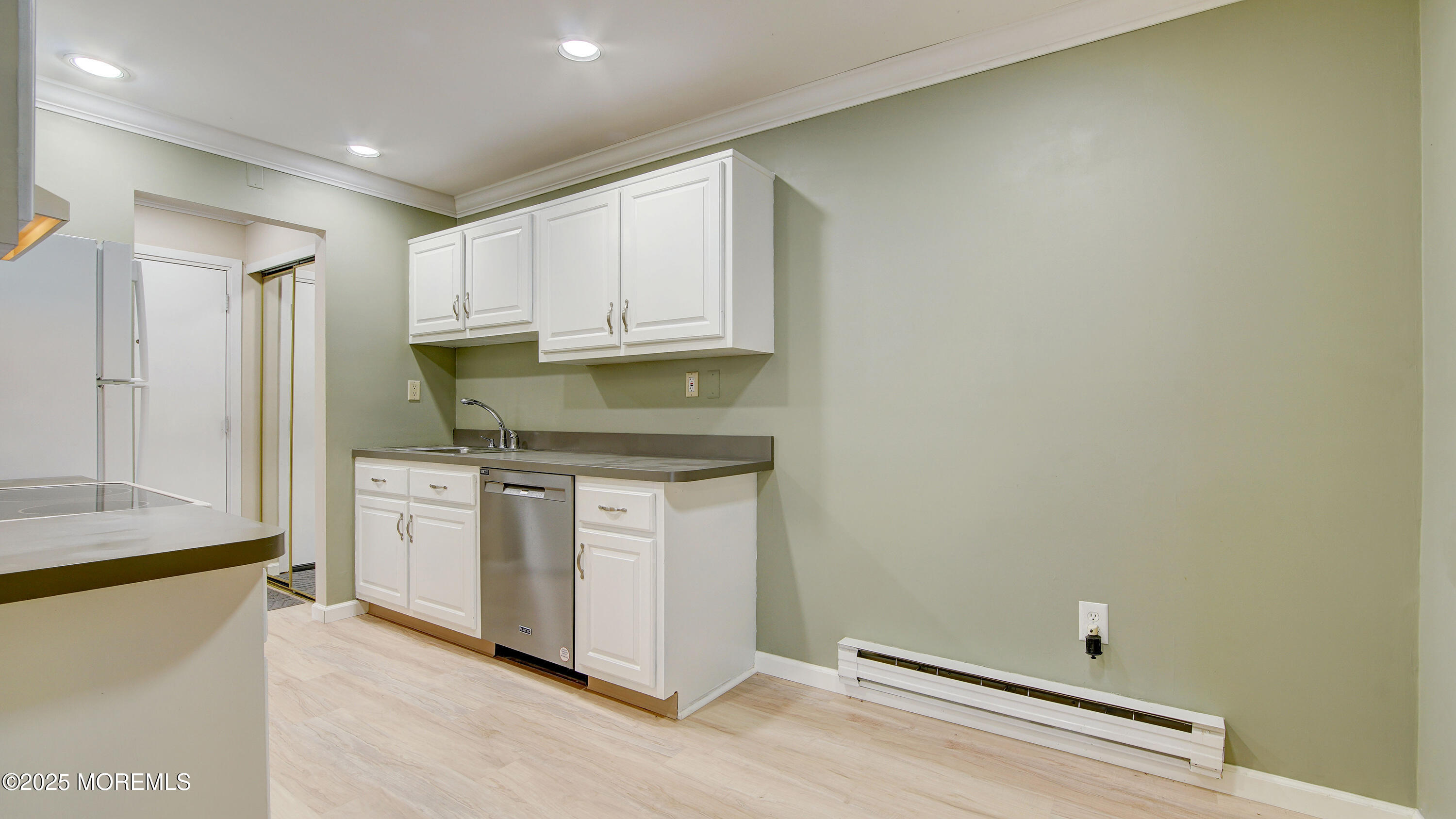 30 Meadow Green Circle #E, Manalapan, NJ, 07726 image 6