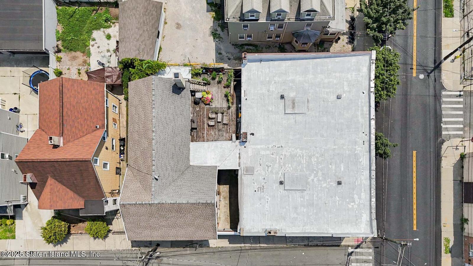 305 Broadway Image 3