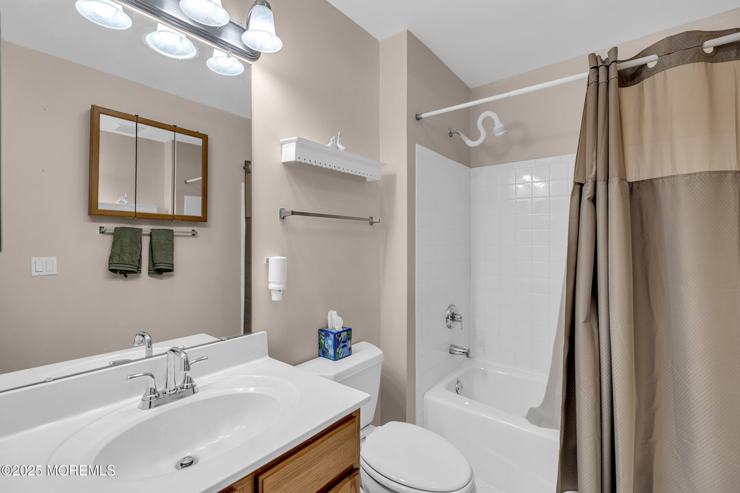 33 Strawberry Lane, Lakewood, NJ, 08701 image 24