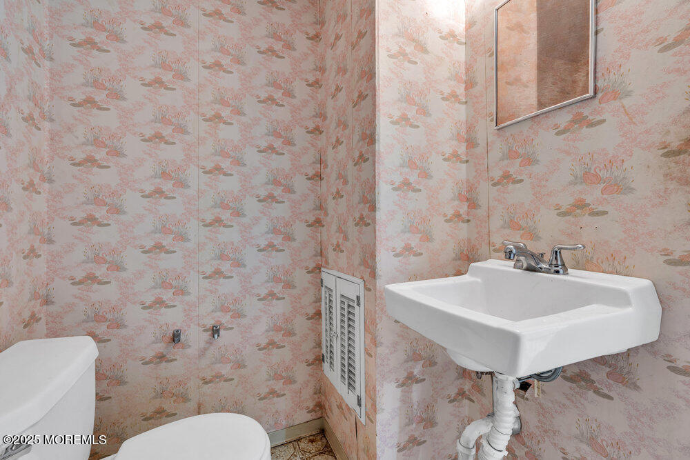 75 S Mckinley Avenue, Iselin, NJ, 08830 image 23