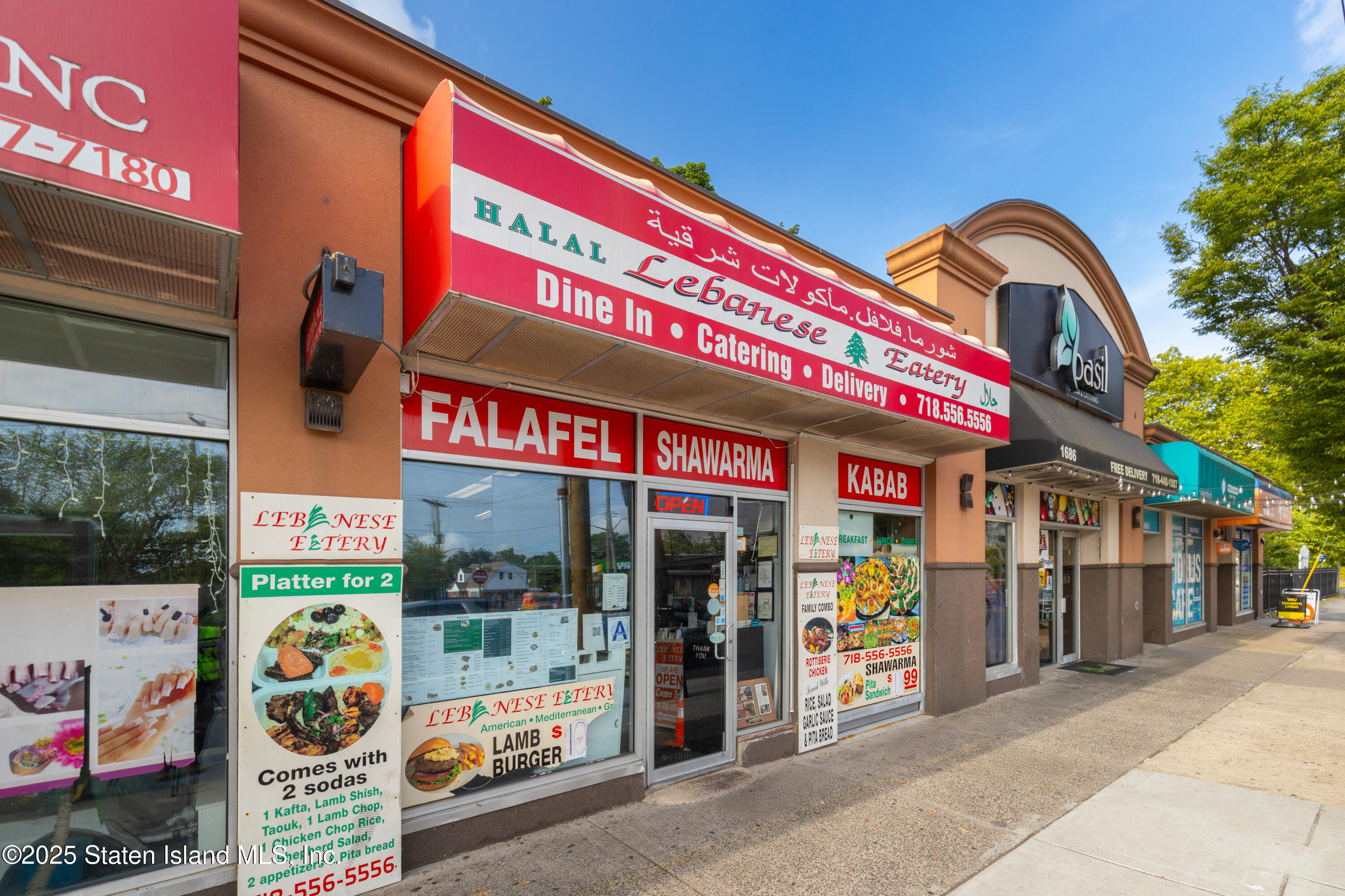 1686 Forest Avenue Image 2