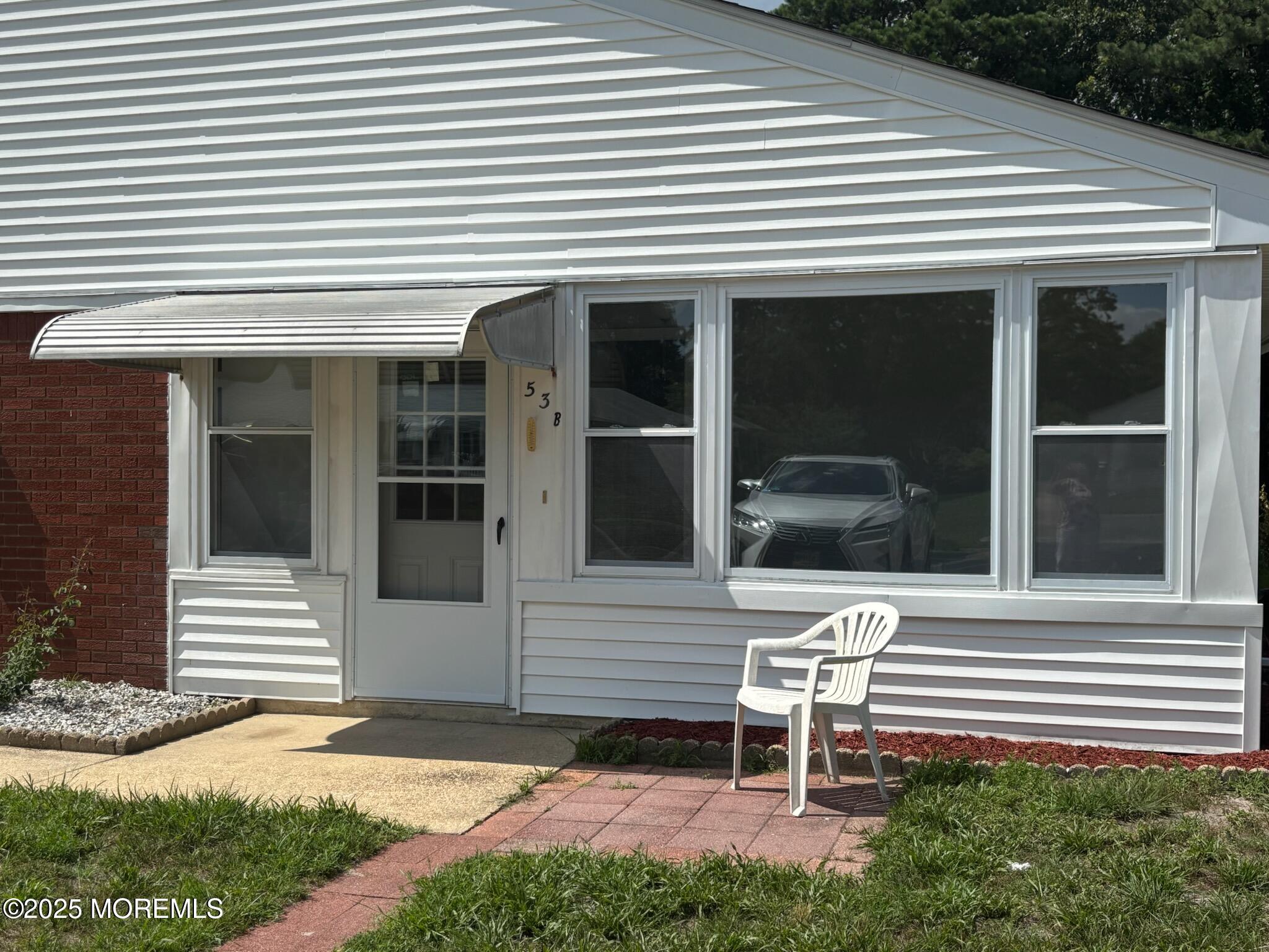 53 St John Place B Image 2