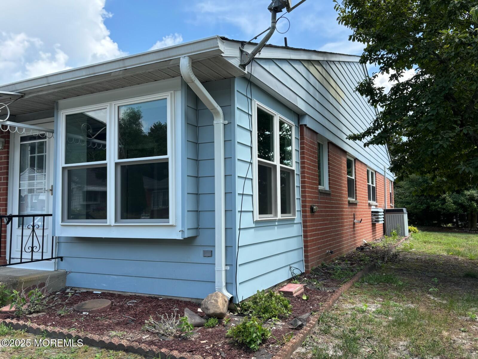 10 Lafayette Drive B Image 3