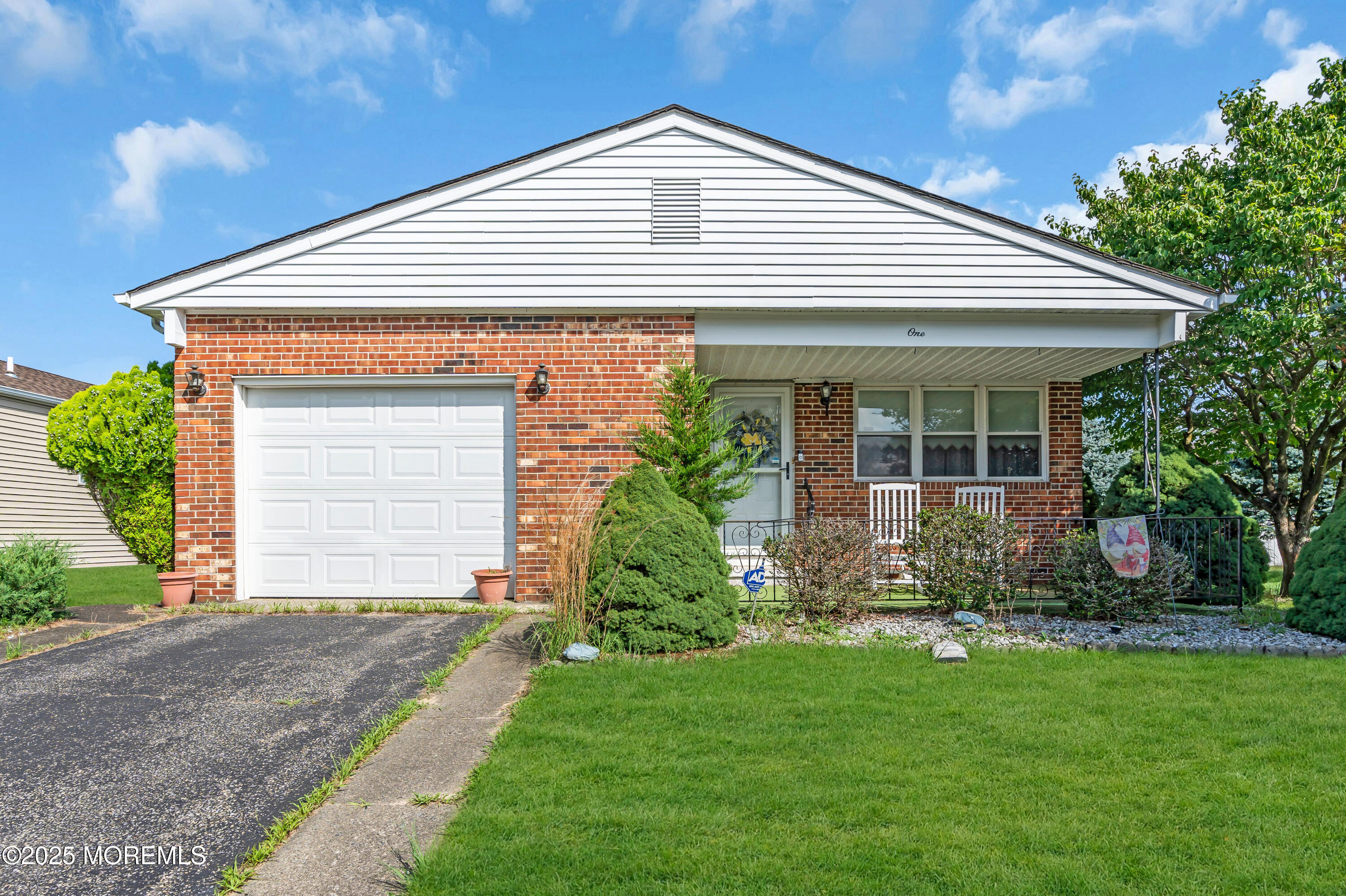 1 Cardiff Court, Toms River, NJ, 08757