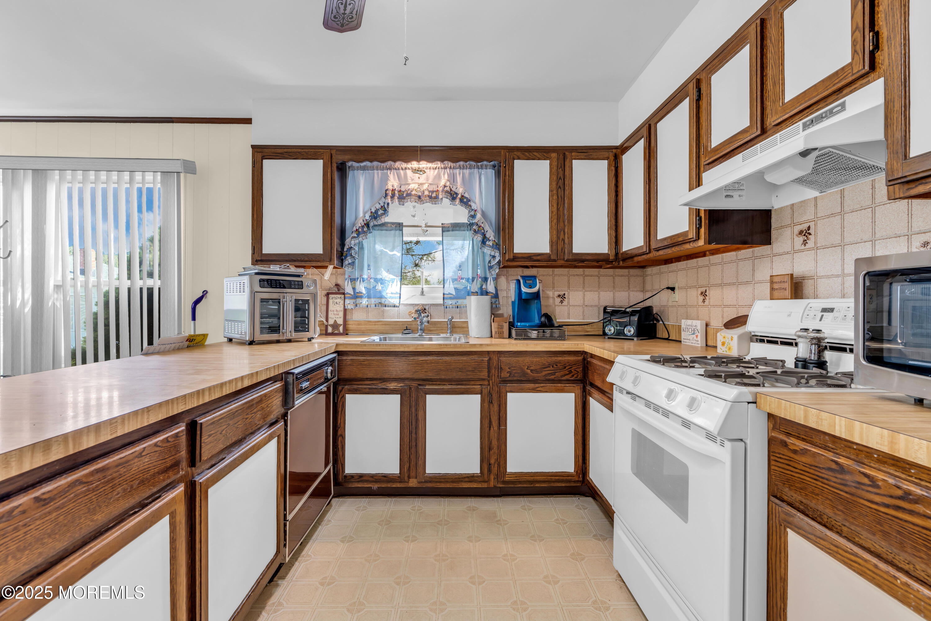 1 Cardiff Court, Toms River, NJ, 08757 image 13