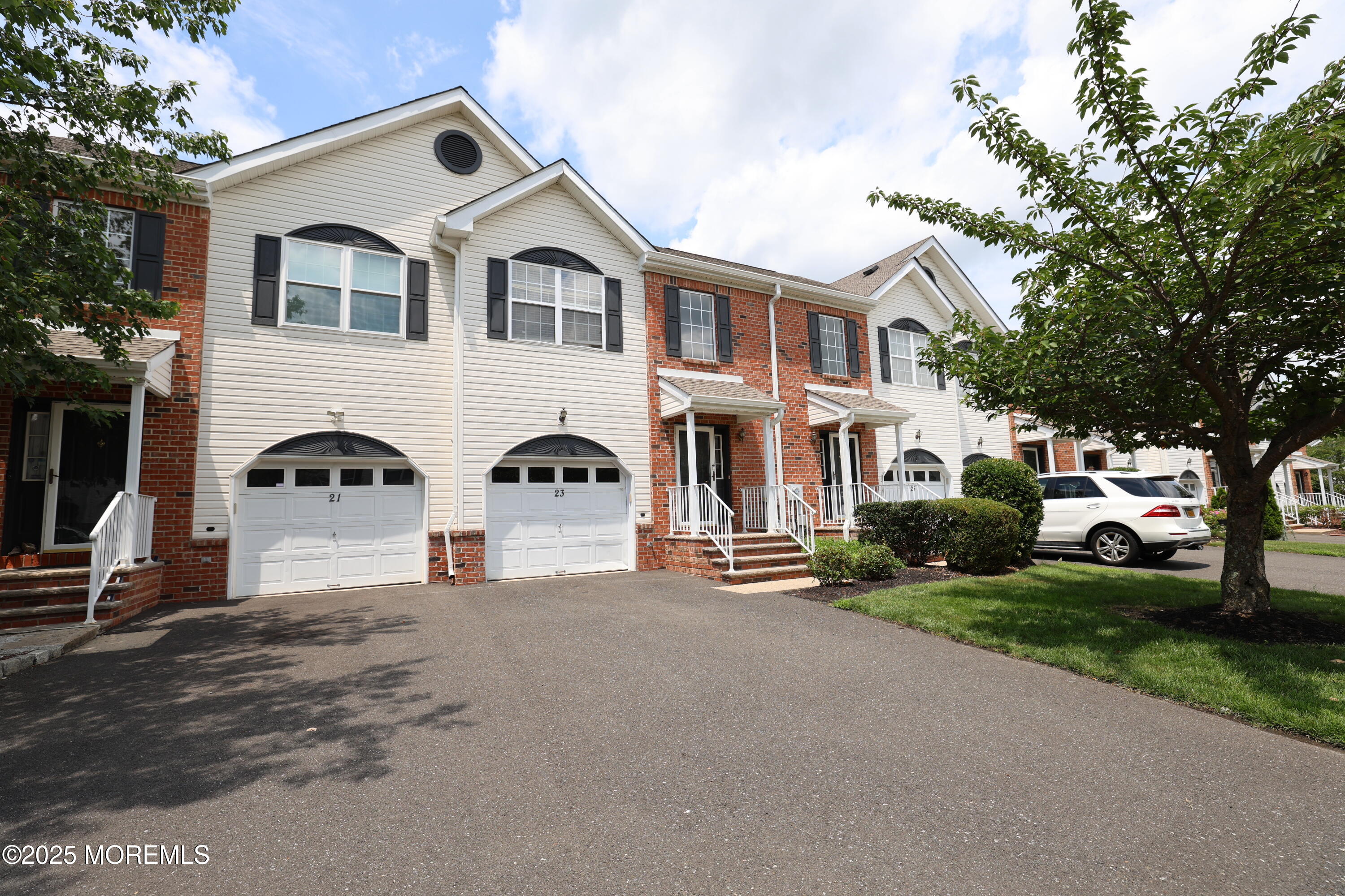 23 Heron Court, Manalapan, NJ, 07726