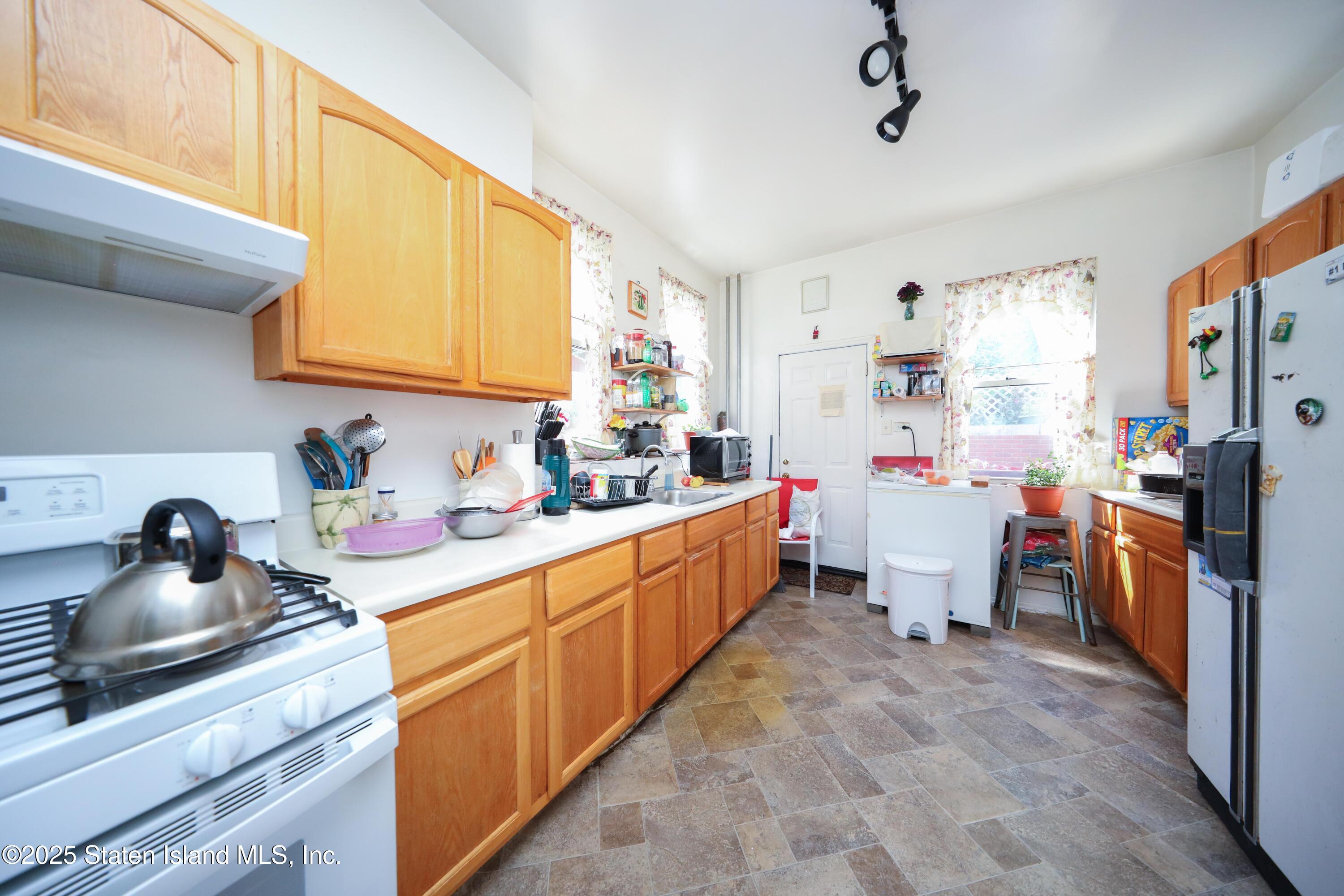780 Van Duzer Street, Staten Island, NY, 10304 image 11