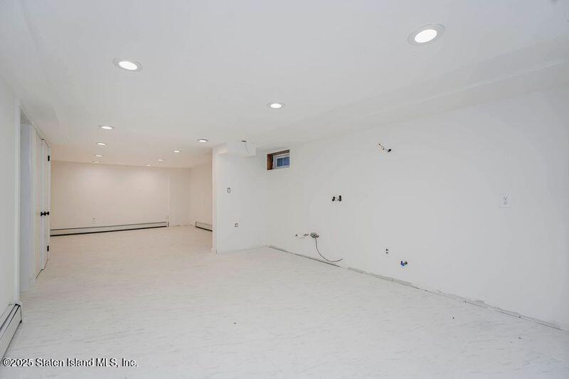 290 Woolley Avenue, Staten Island, NY, 10314 image 20