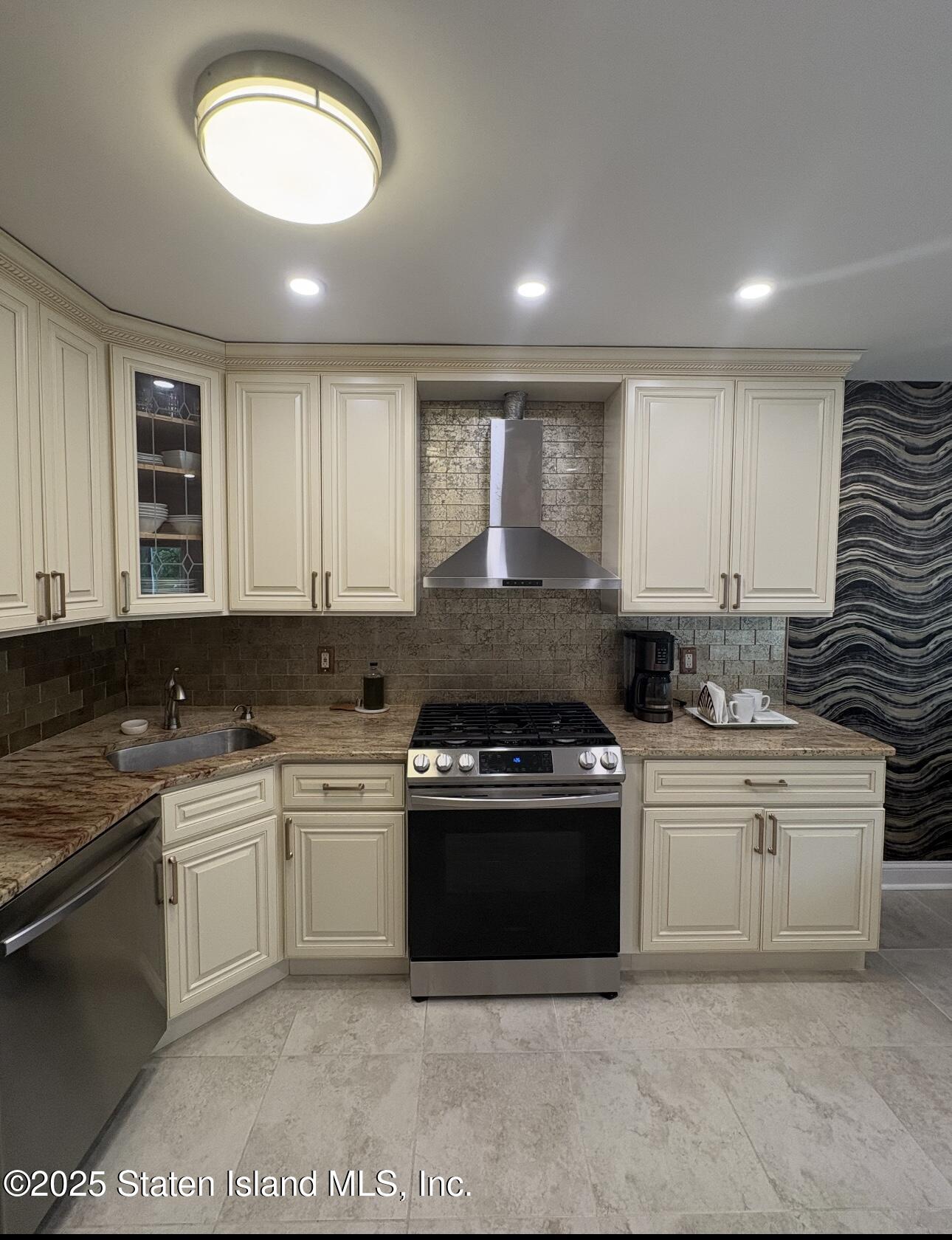 159 Aspen Knolls Way, Staten Island, NY, 10312 image 13