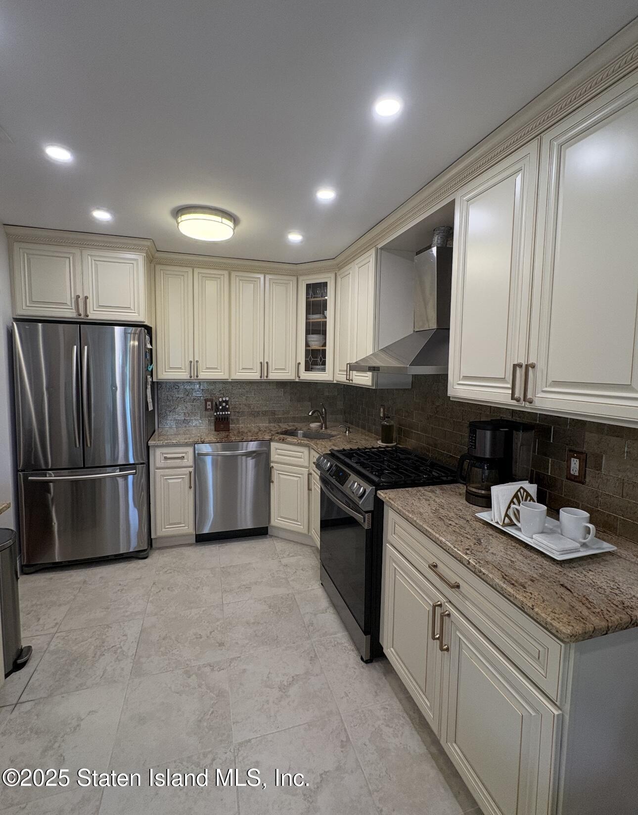 159 Aspen Knolls Way, Staten Island, NY, 10312 image 14