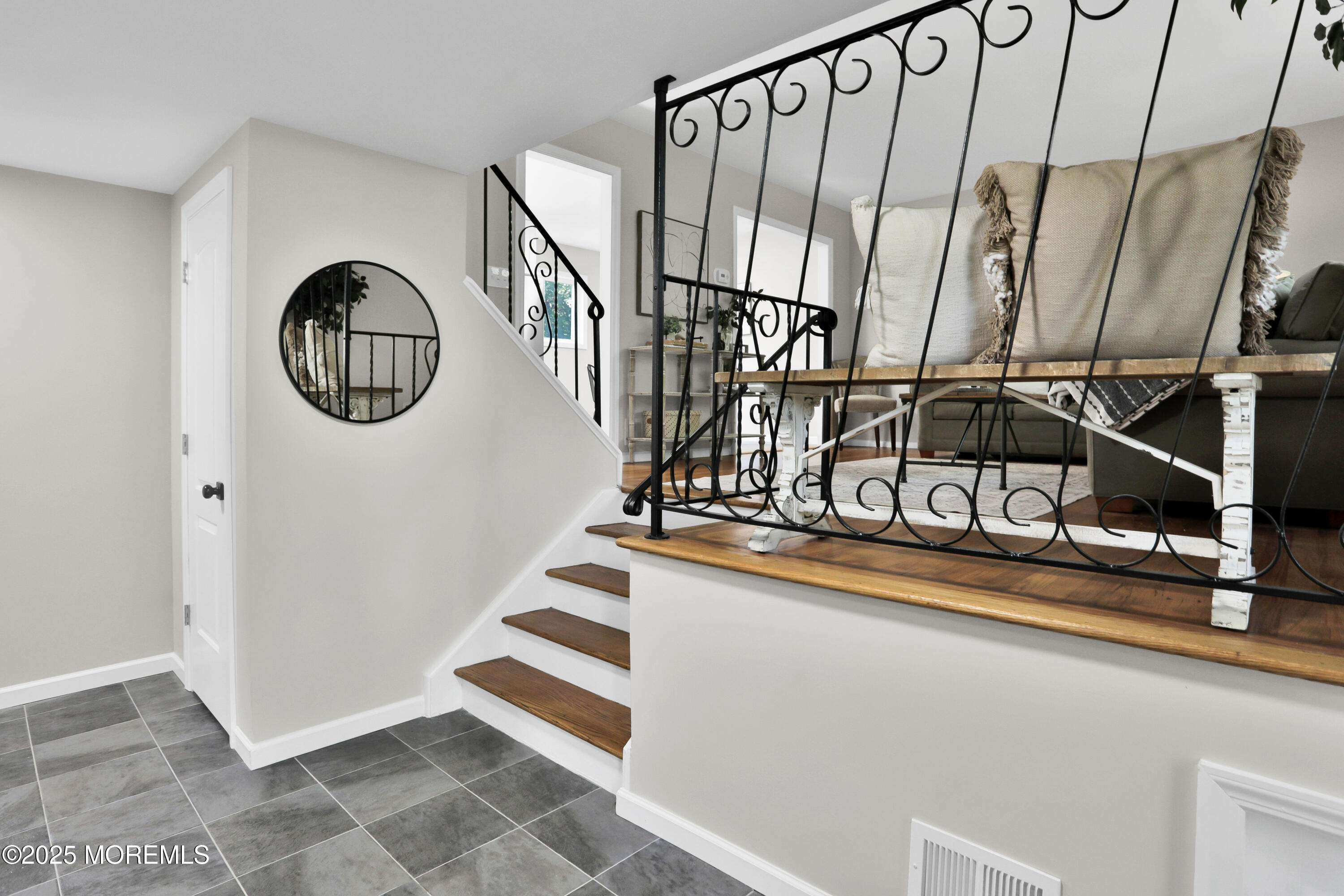 520 East Road Image 4