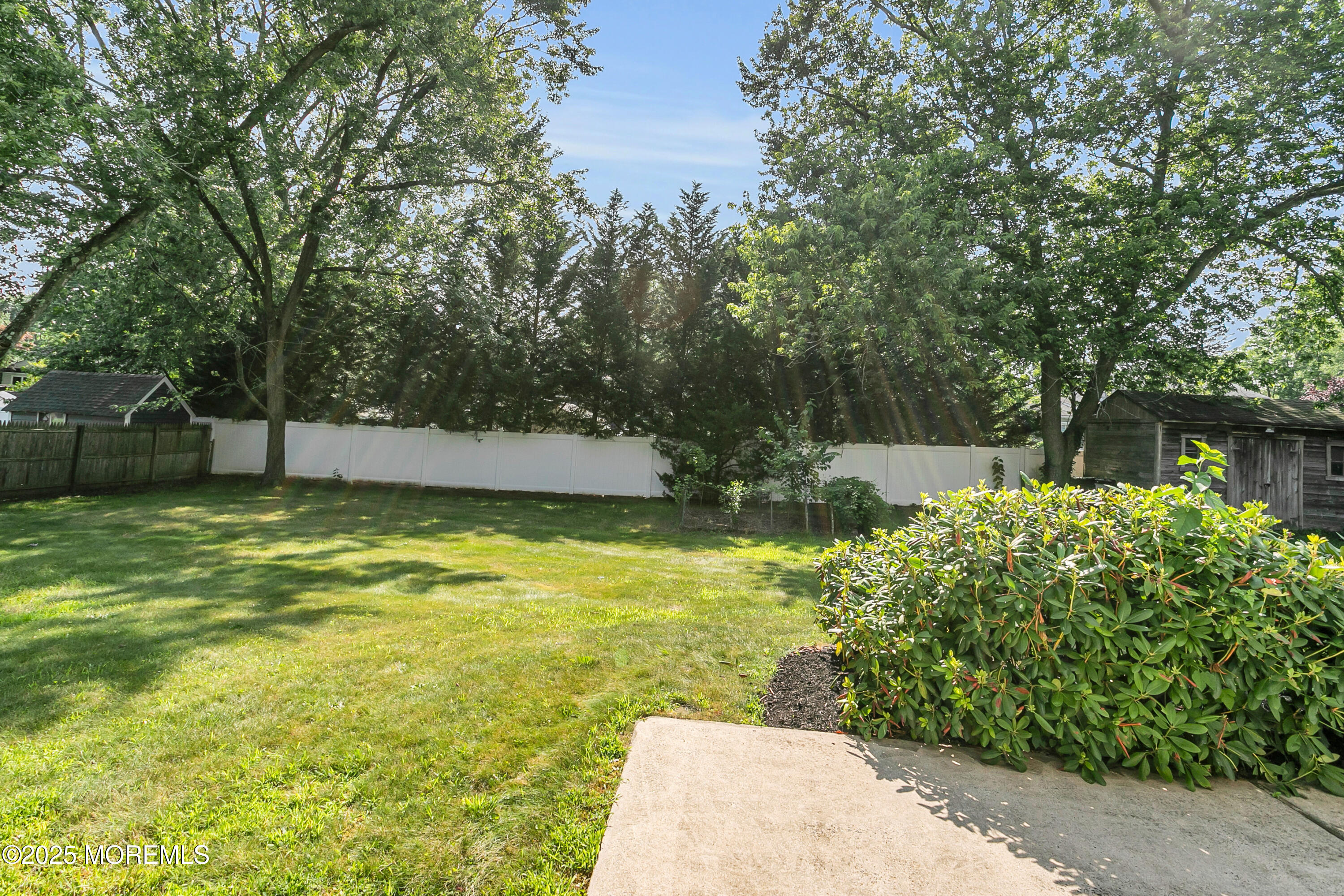 520 East Road, Belford, NJ, 07718 image 29