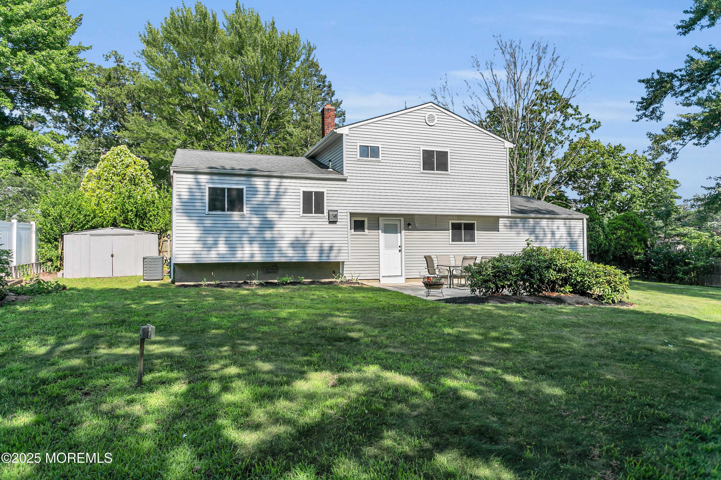 520 East Road, Belford, NJ, 07718 image 33
