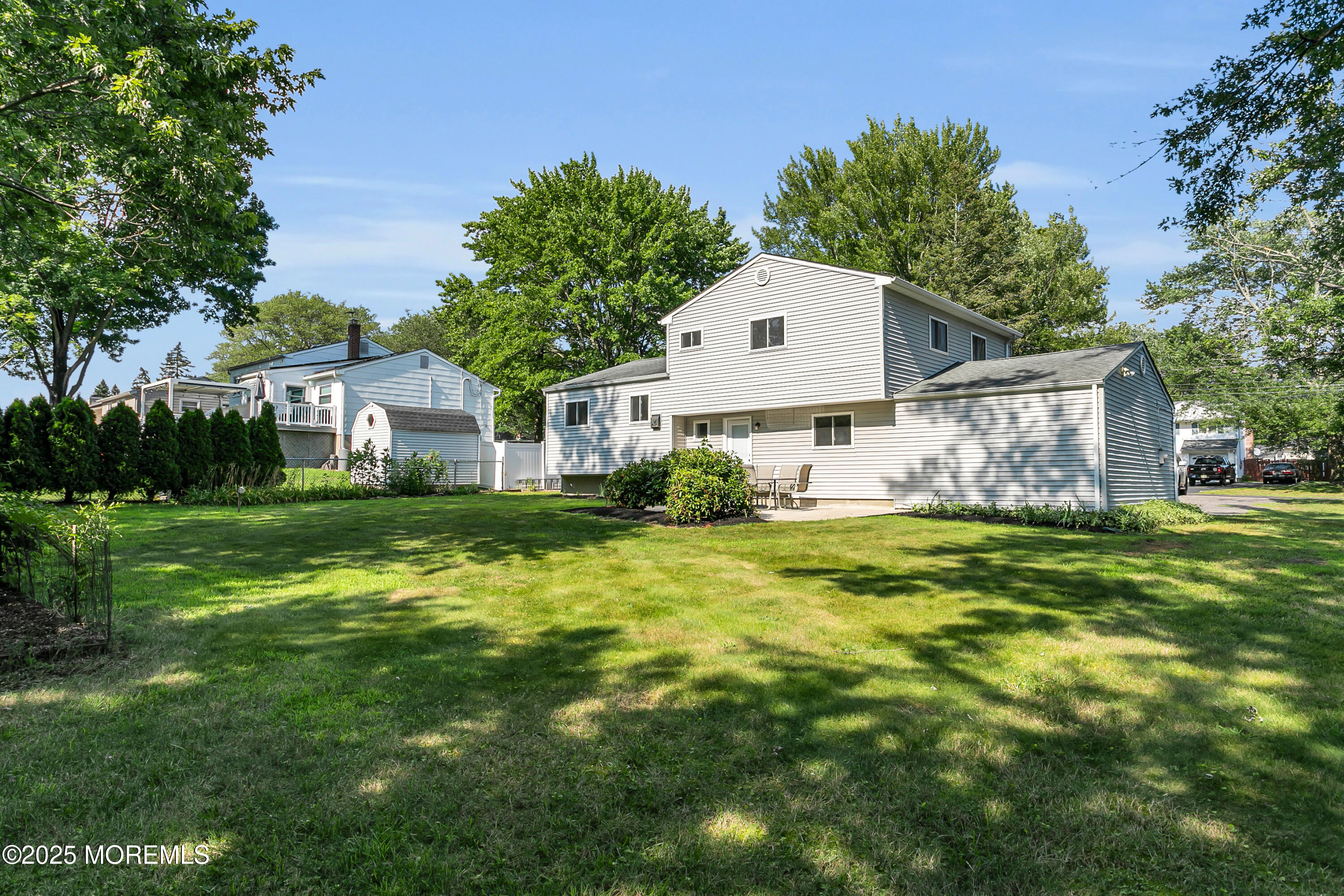 520 East Road Image 3