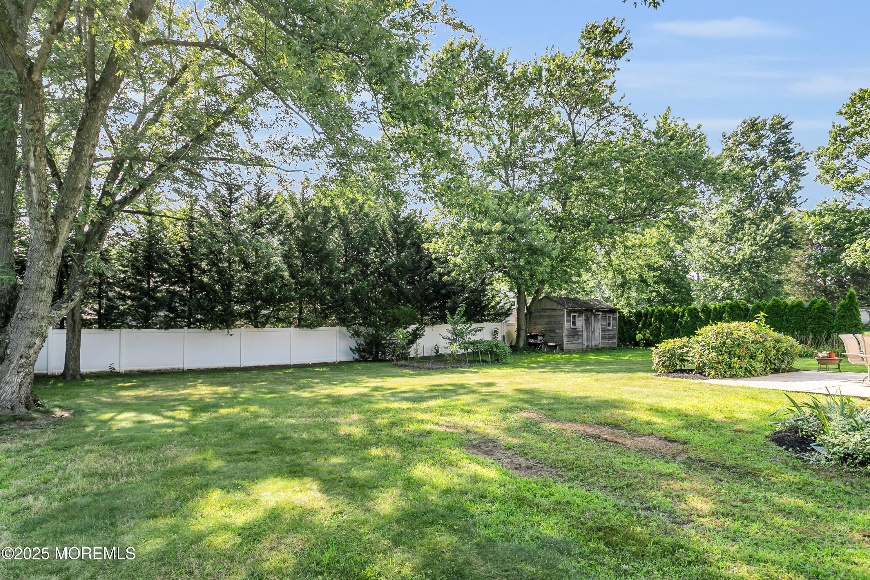 520 East Road, Belford, NJ, 07718 image 36