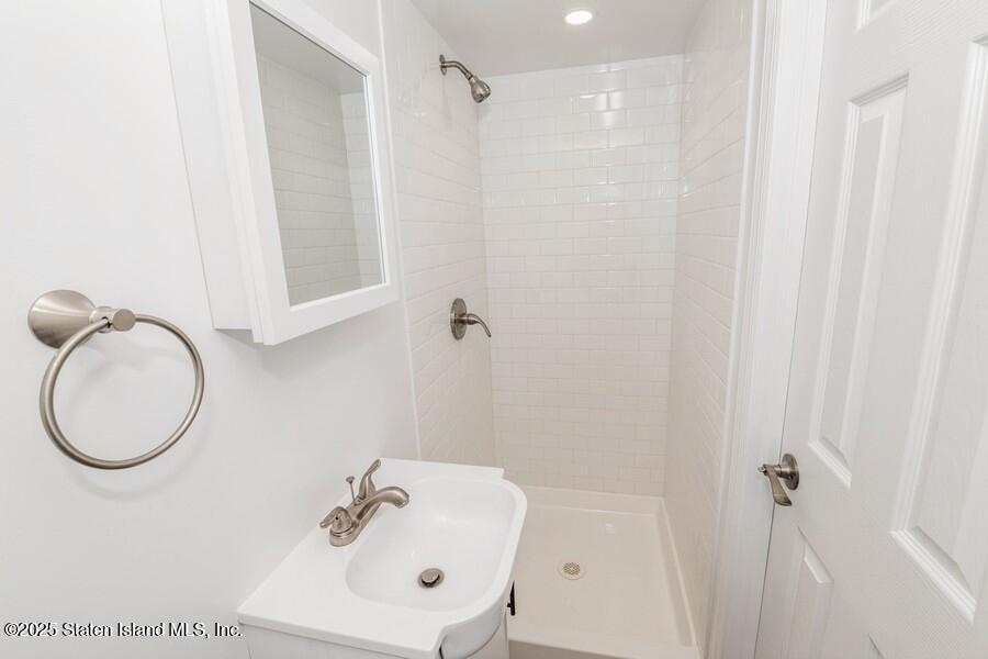 26 Keeley Street, Staten Island, NY, 10305 image 10