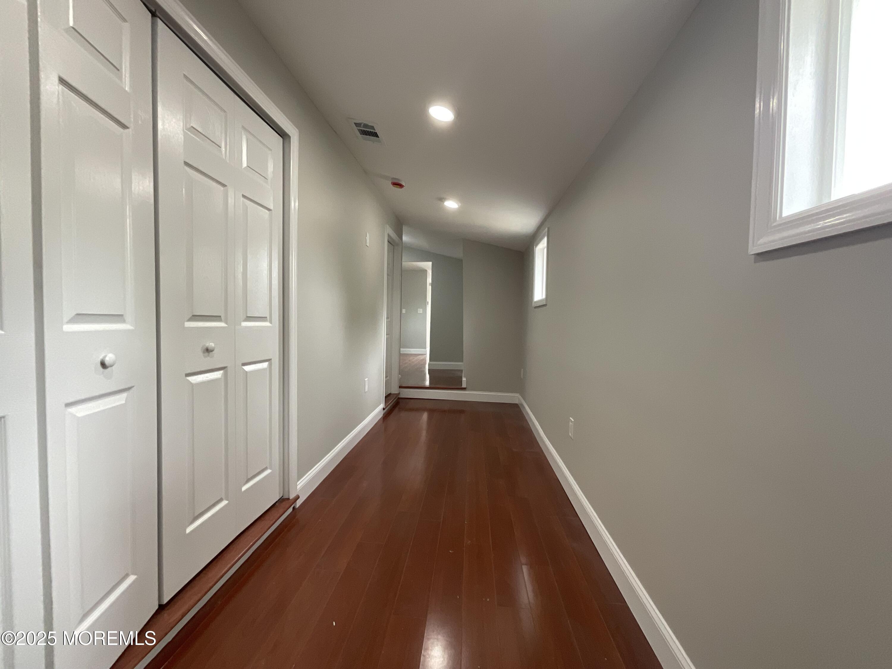211 Center Avenue Image 2