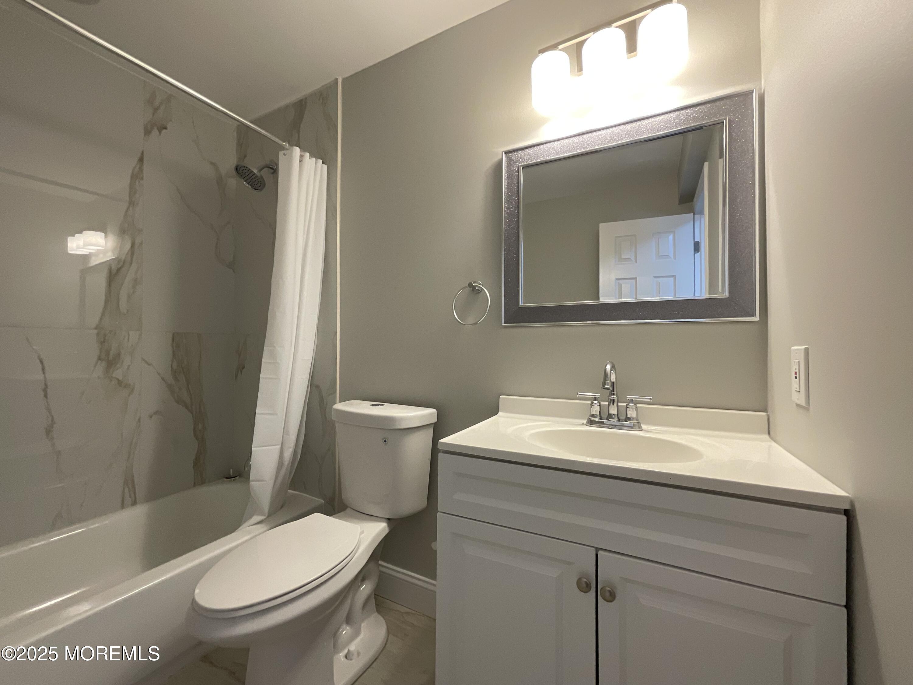 211 Center Avenue, Keansburg, NJ, 07734 image 14