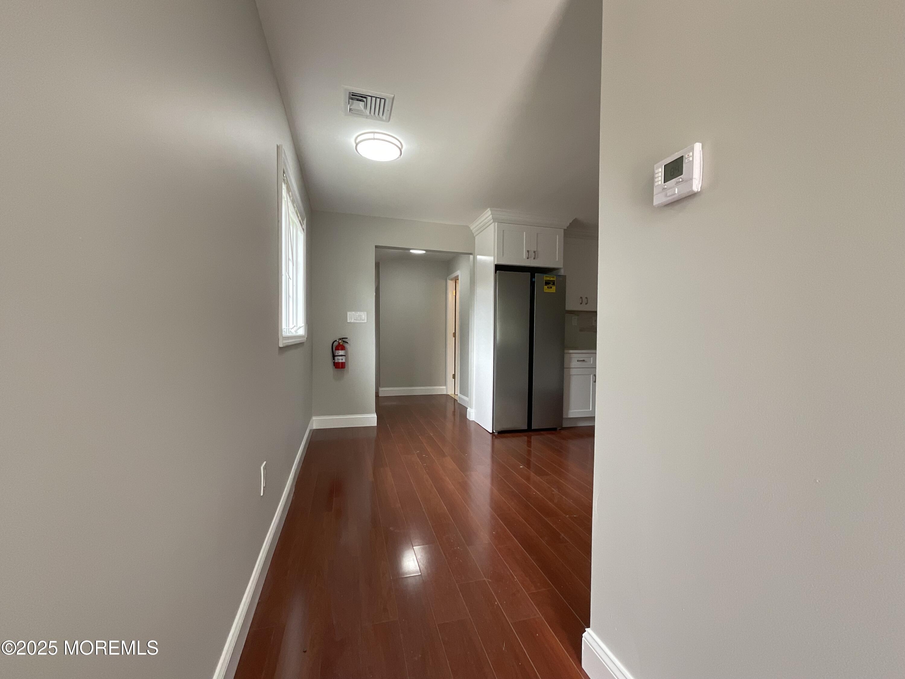 211 Center Avenue Image 4