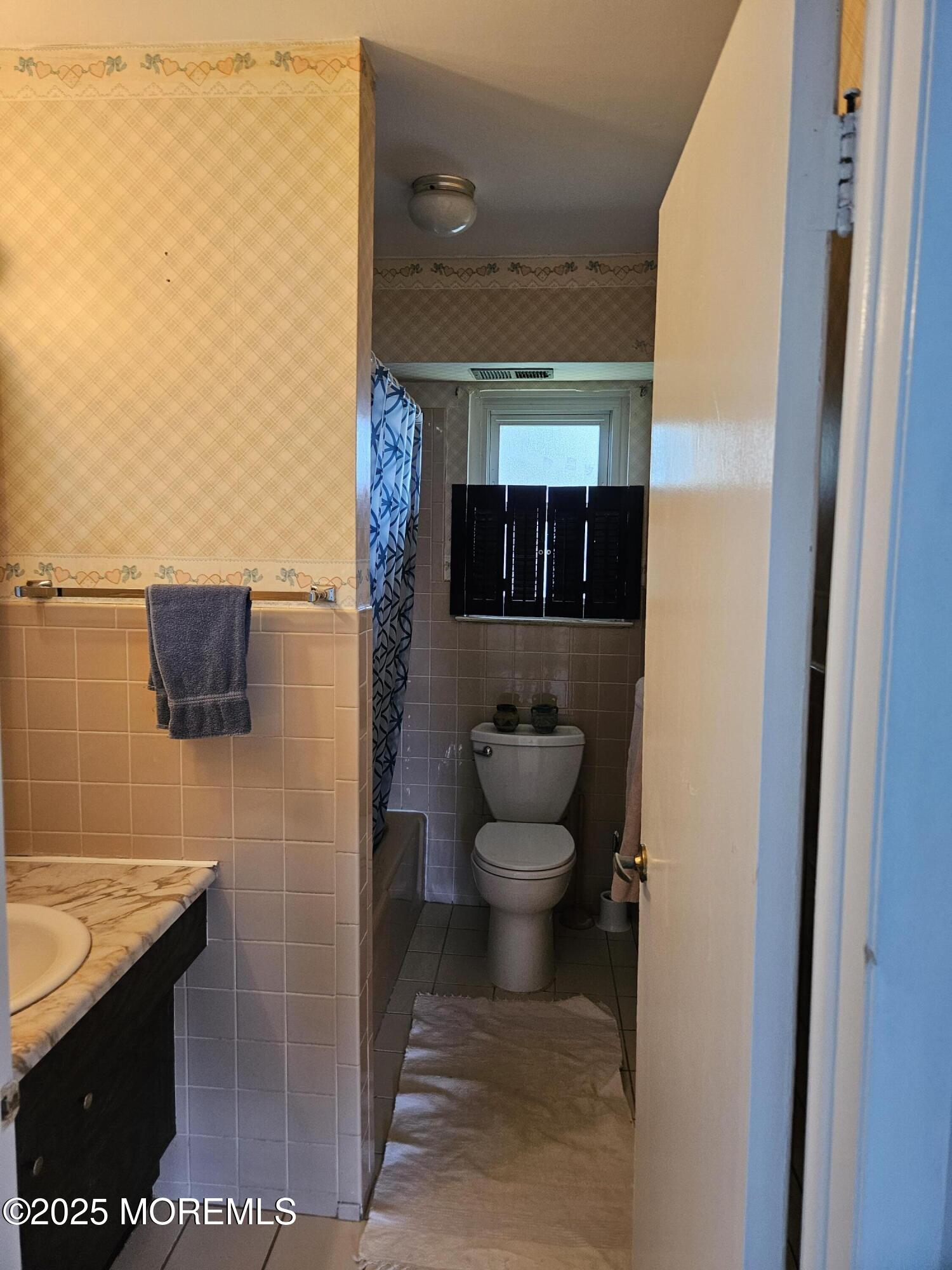 72 Haven Drive 500 Image 4