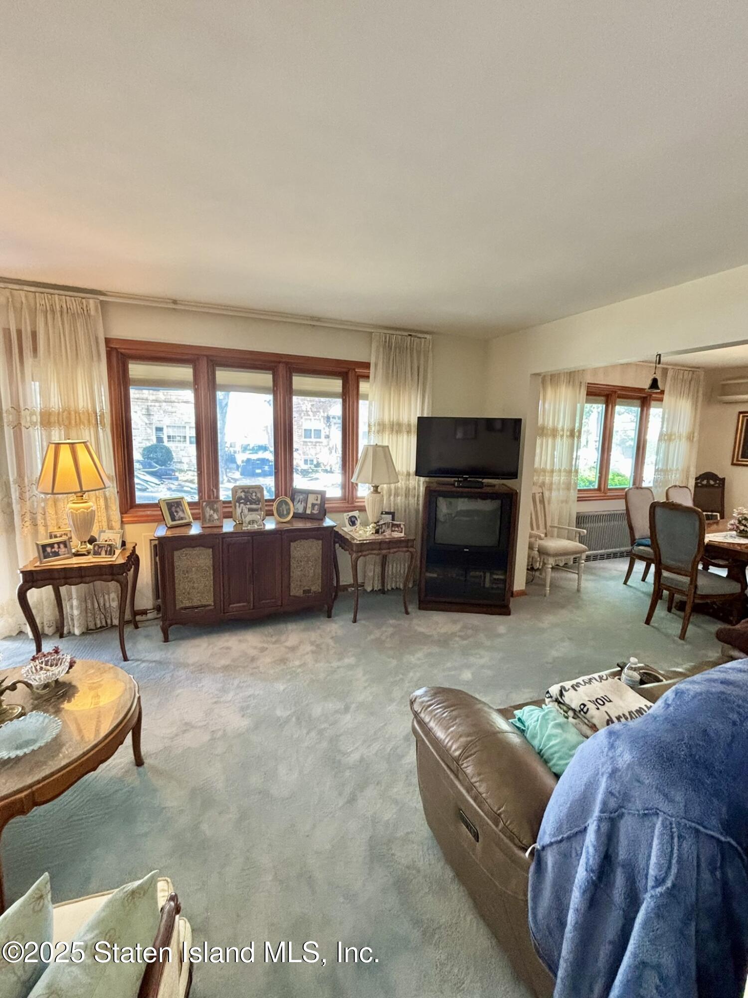 428 Cromwell Avenue Image 2