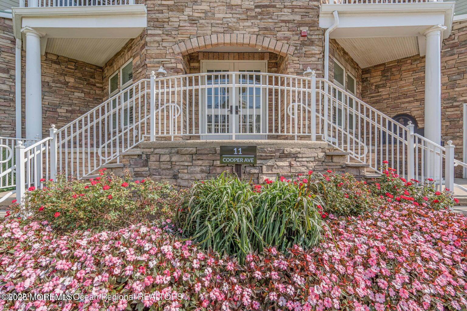 11 Cooper Avenue 212 Image 5