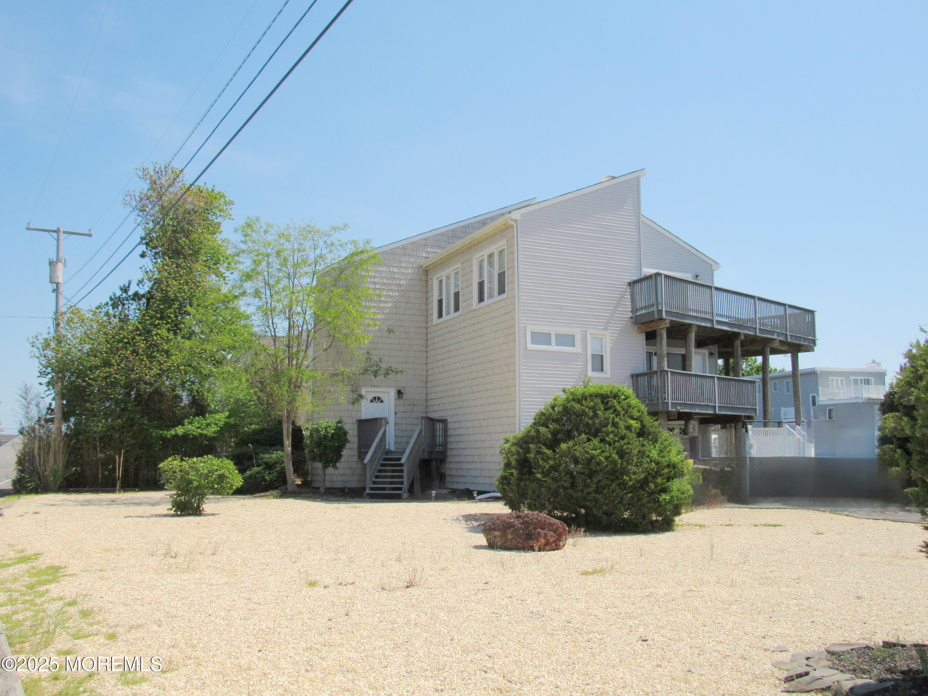 1131 Bayview Avenue Image 2