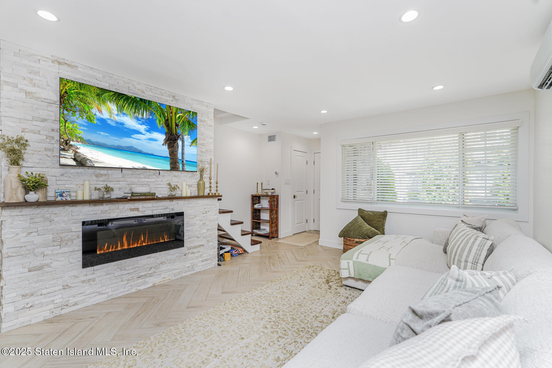 25 Fuller Court A, Staten Island, NY, 10306 image 6