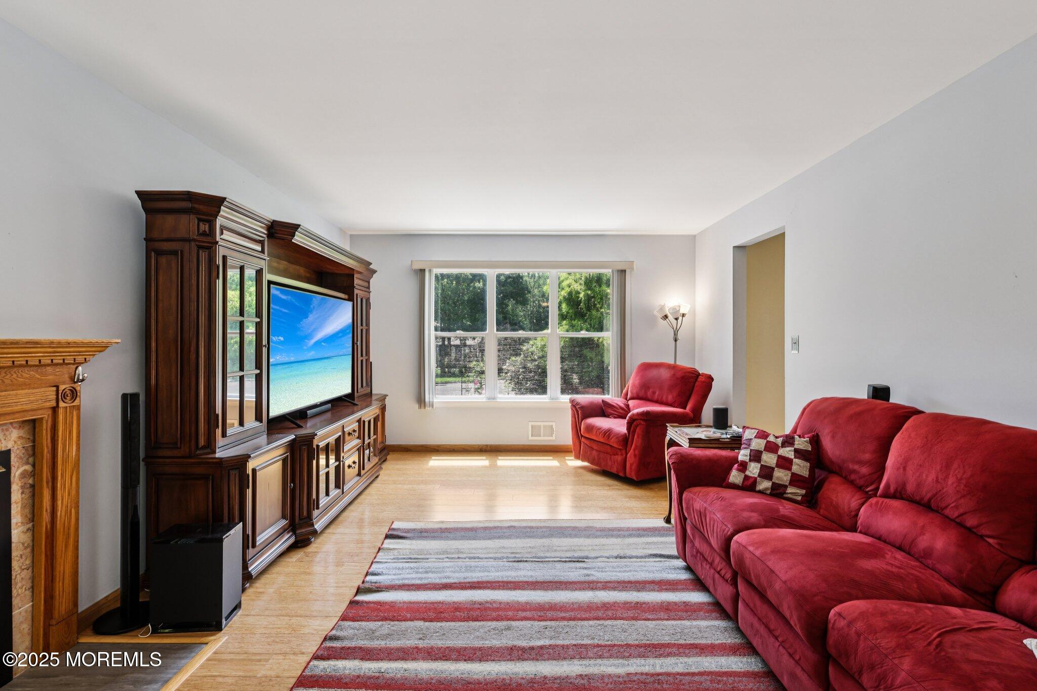 6 Abbey Road, Jackson, NJ, 08527 image 11