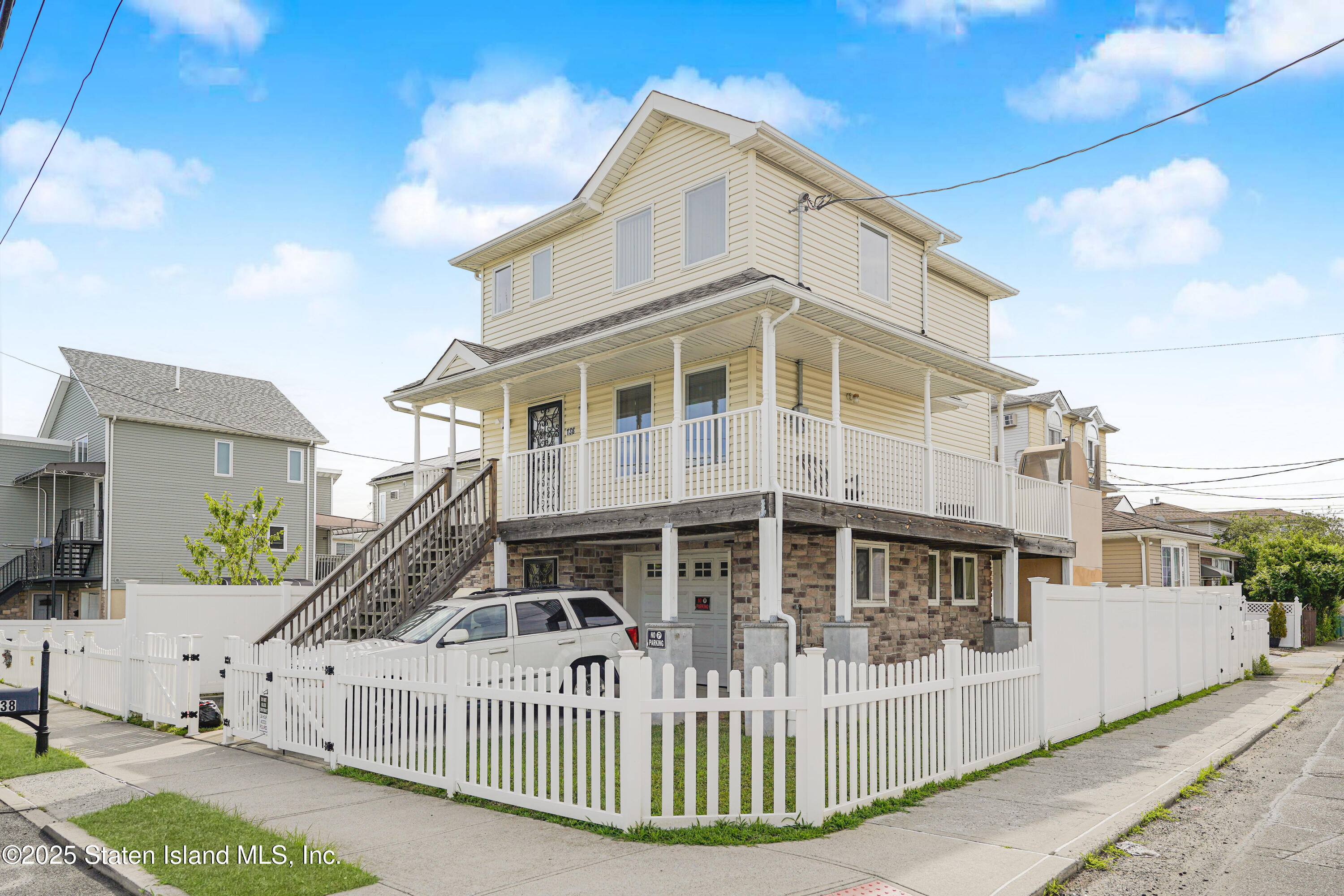 138 Boundary Avenue, Staten Island, NY, 10306